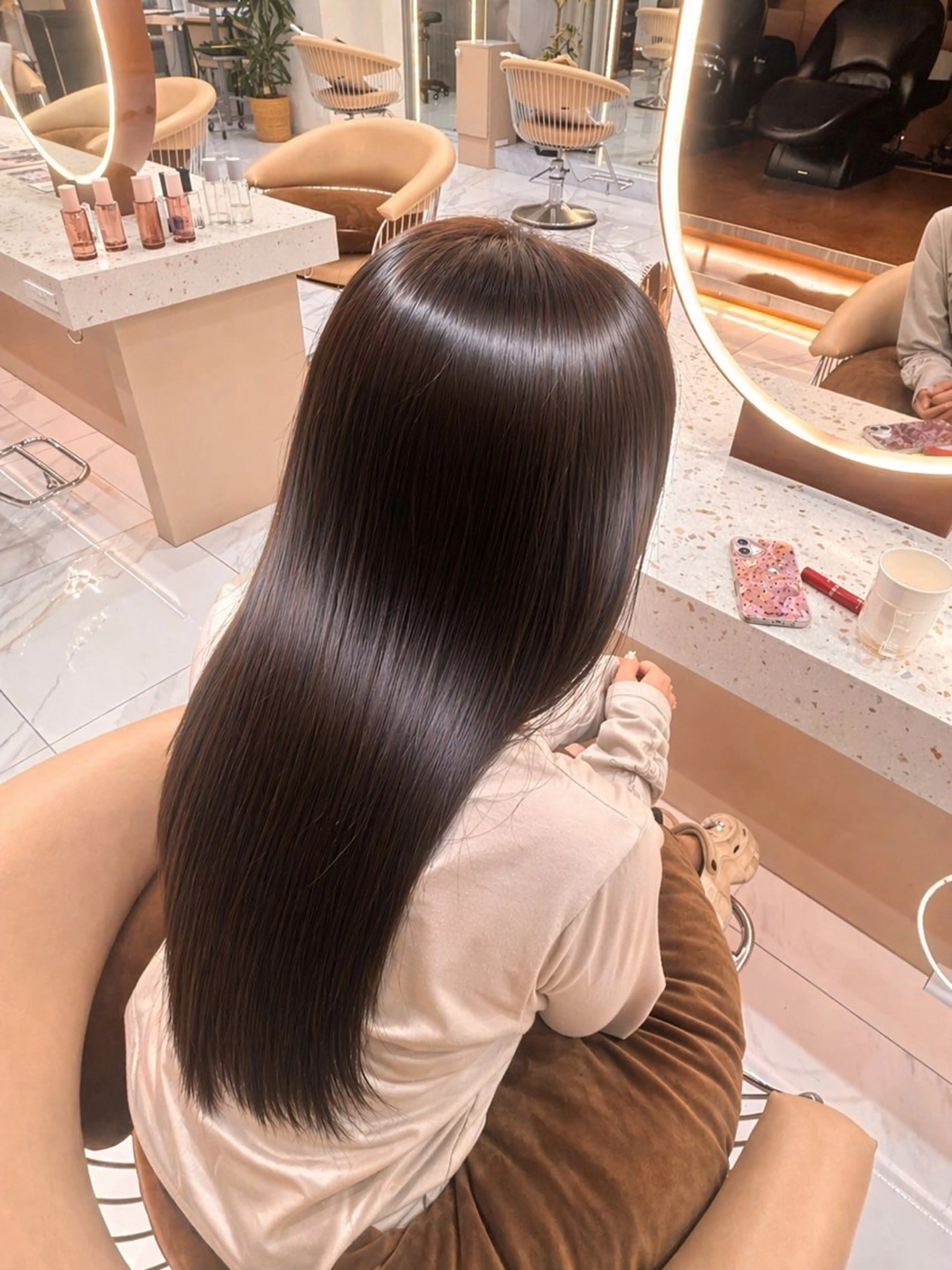 ロング カラー ブラウンカラー 透明感カラー ナチュラルブラウン ヘアカラー トリートメント カラー、縮毛矯正募集 🌈三浦まなやのヘアスタイル