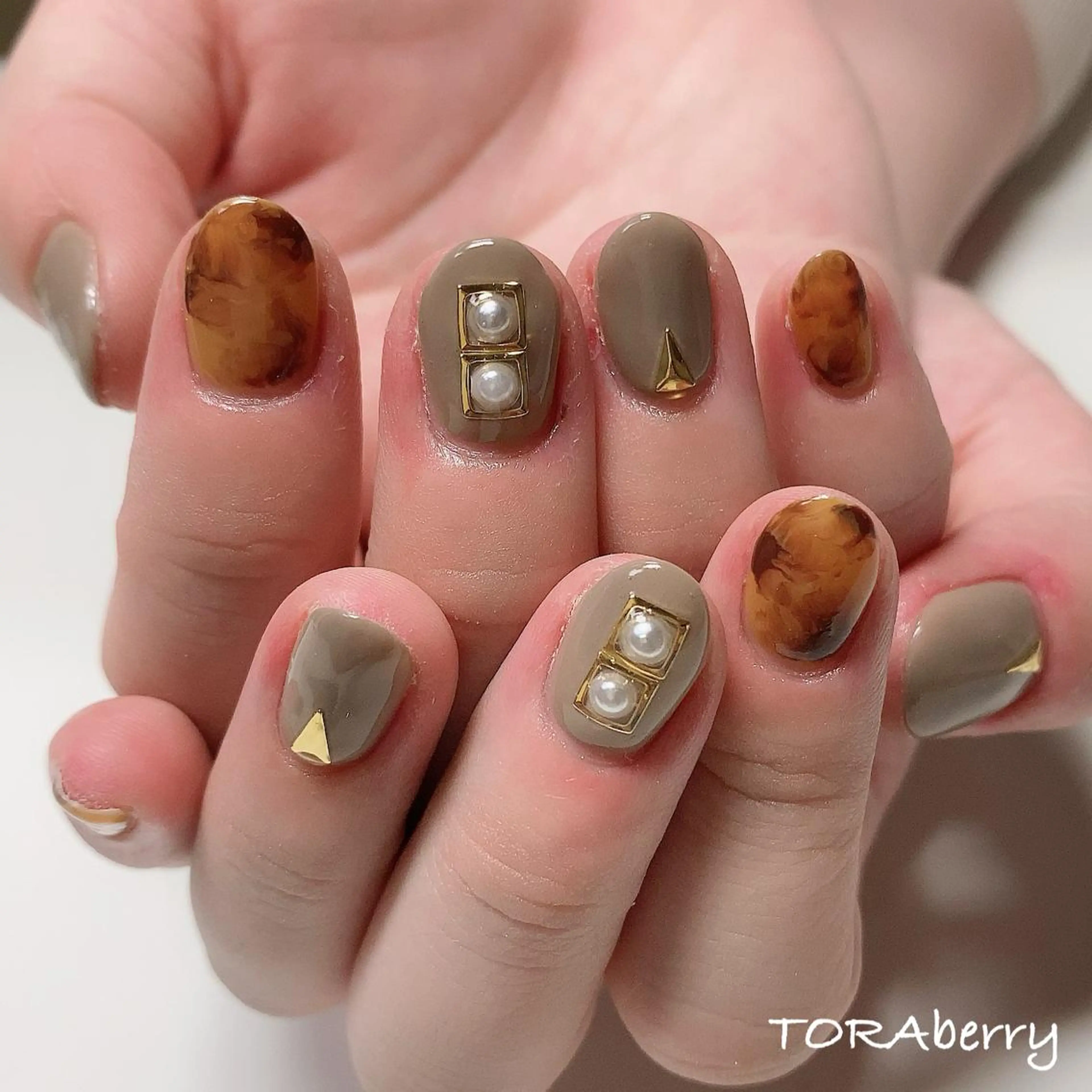 ネイル ハンドネイル ネイリスト なつみのネイルデザイン