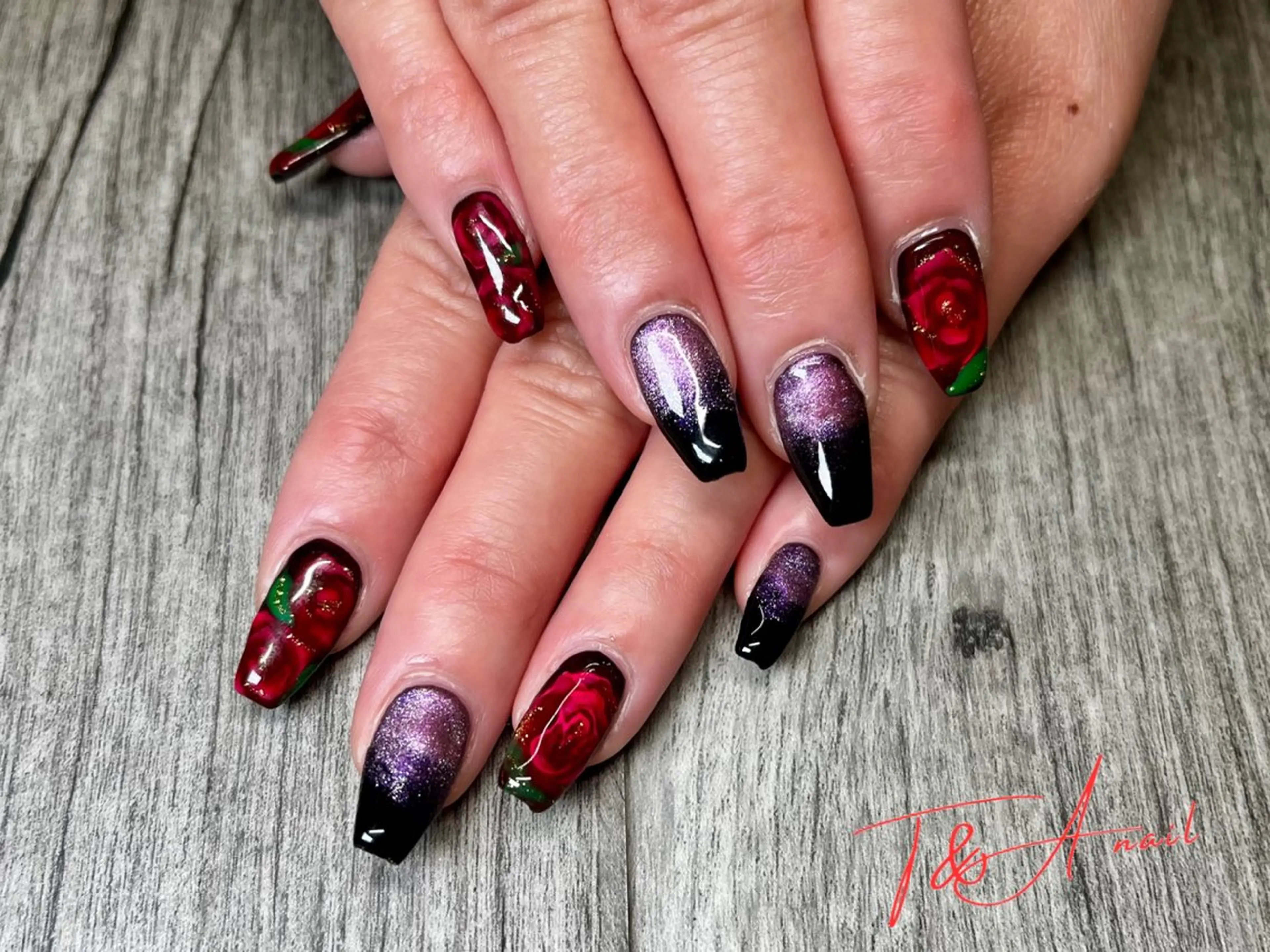 ネイル 長さ出し フラワーネイル ジェルネイル ラメ(グリッター) スカルプネイル T&A nailのネイルデザイン