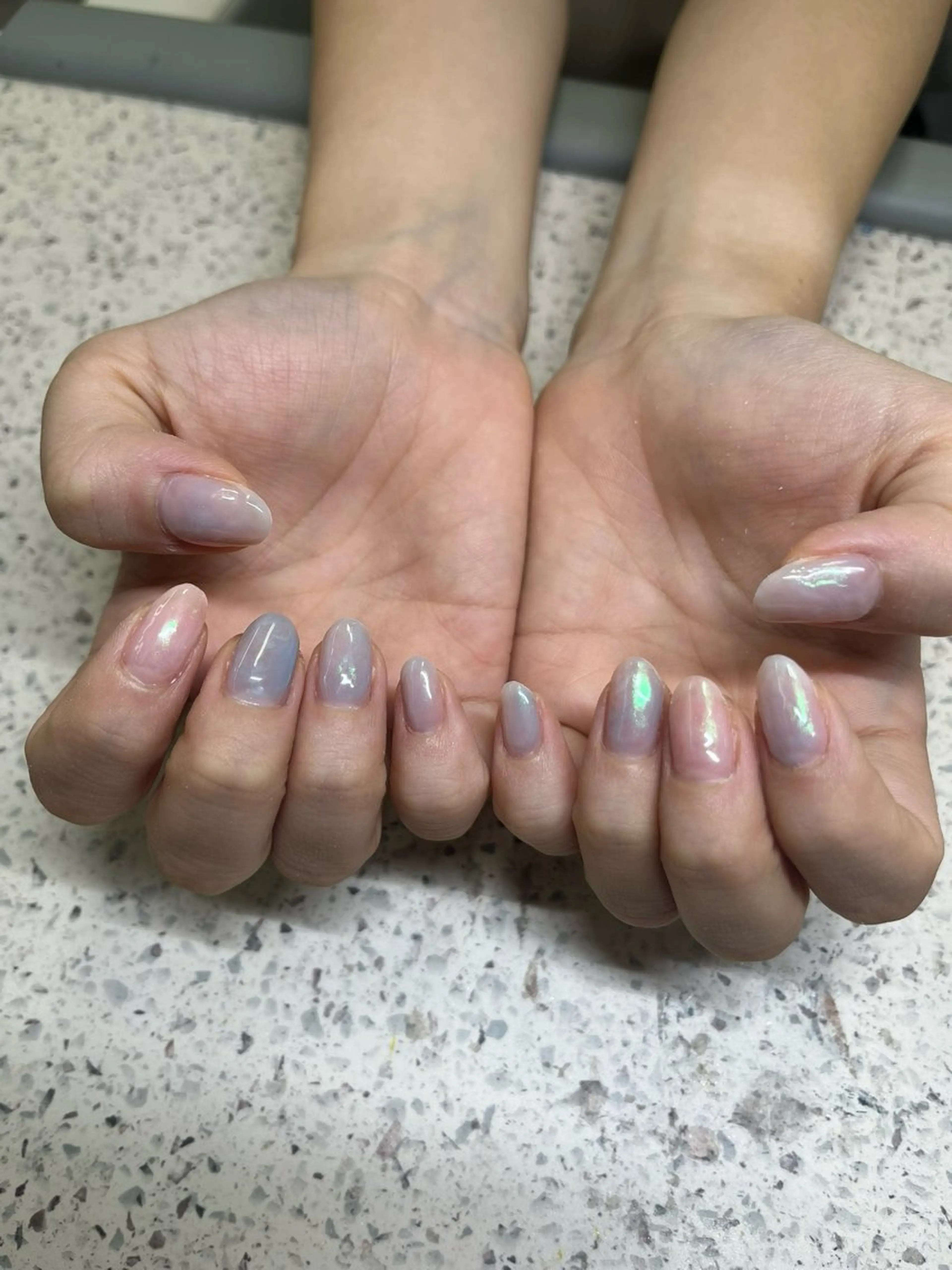 ネイル アートネイル オーロラネイル 氷ネイル・うるうるネイル ニュアンスネイル オフィスネイル ハンドネイル chai 上本町 sakuraのネイルデザイン