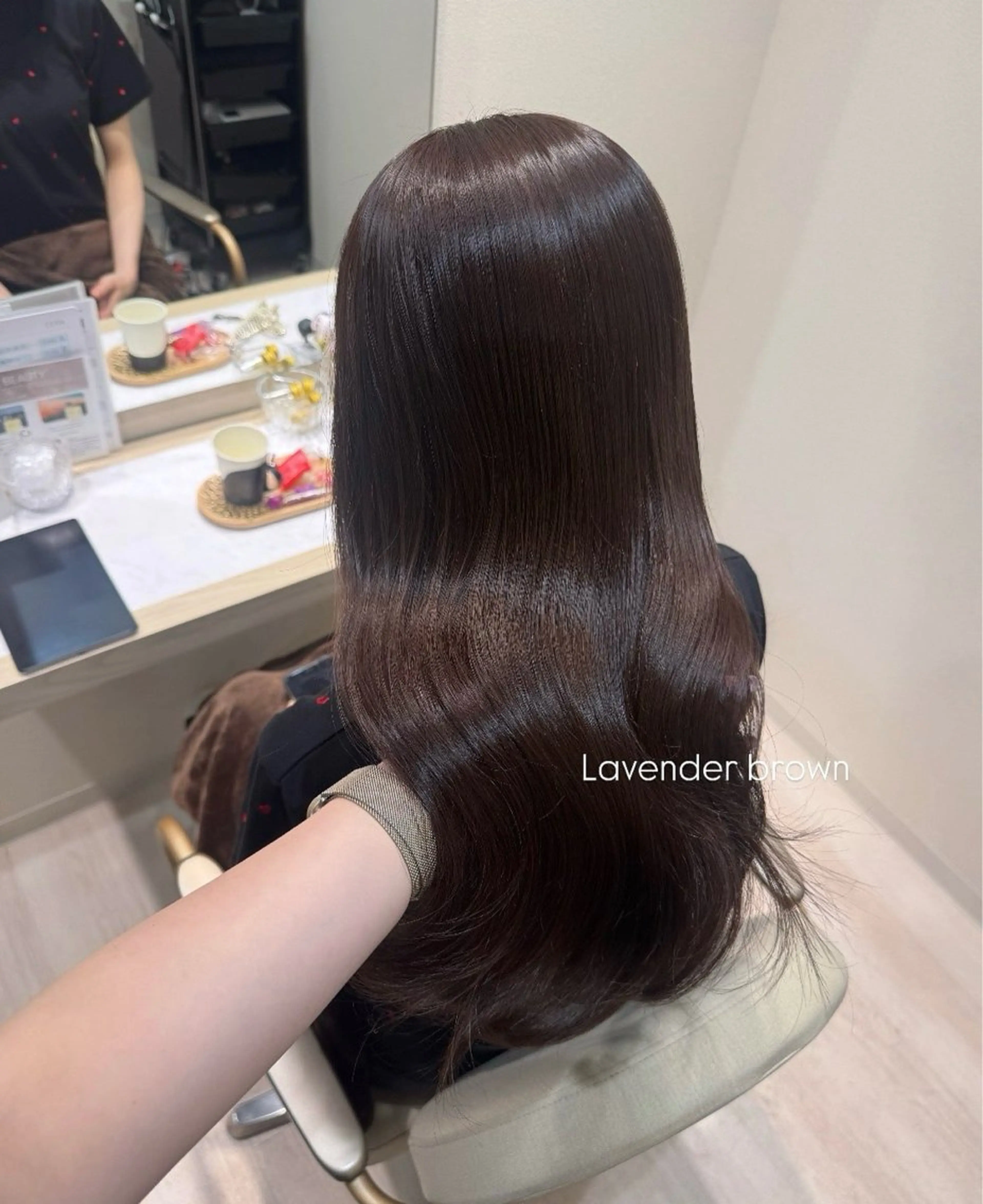 セミロング カット ヘアカラー トリートメント ヘアセット mina .のヘアスタイル