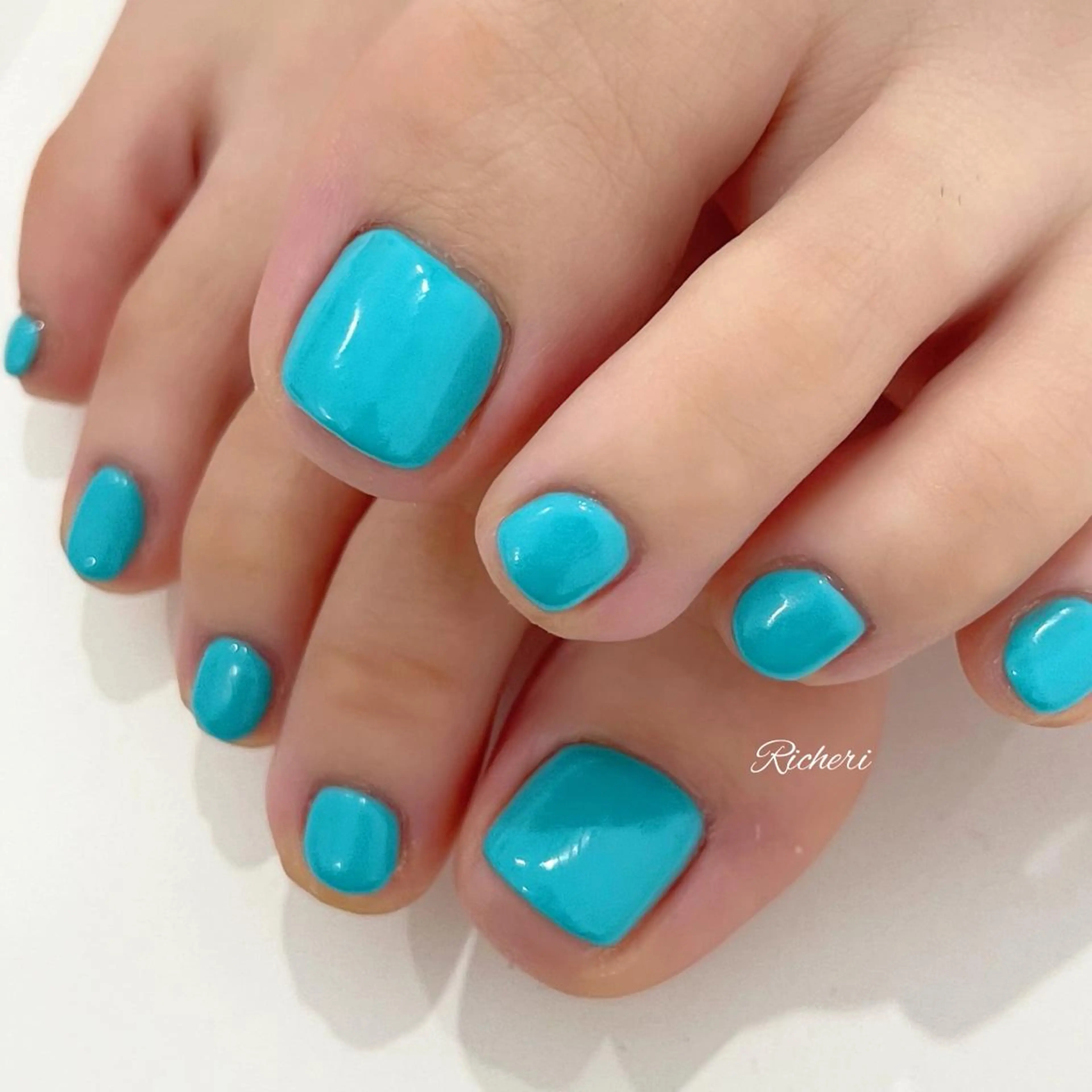 ミディアム ネイル 韓国風ヘア アートネイル フットネイル フレンチネイル ジェルネイル richeri beautyのエステ・リラクイメージ