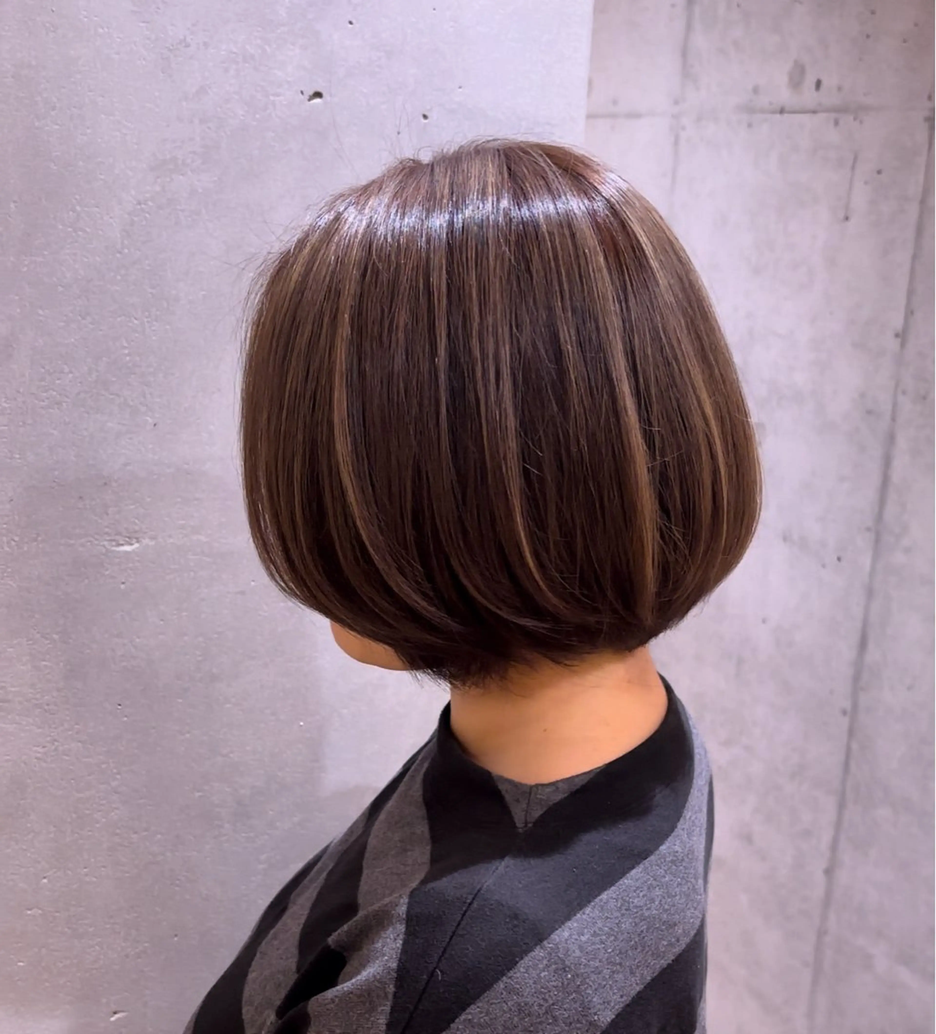 ショート カラー グレージュ ハイライトカラー ハイライト 大人かわいいショート 🧡Mai🧡のヘアスタイル