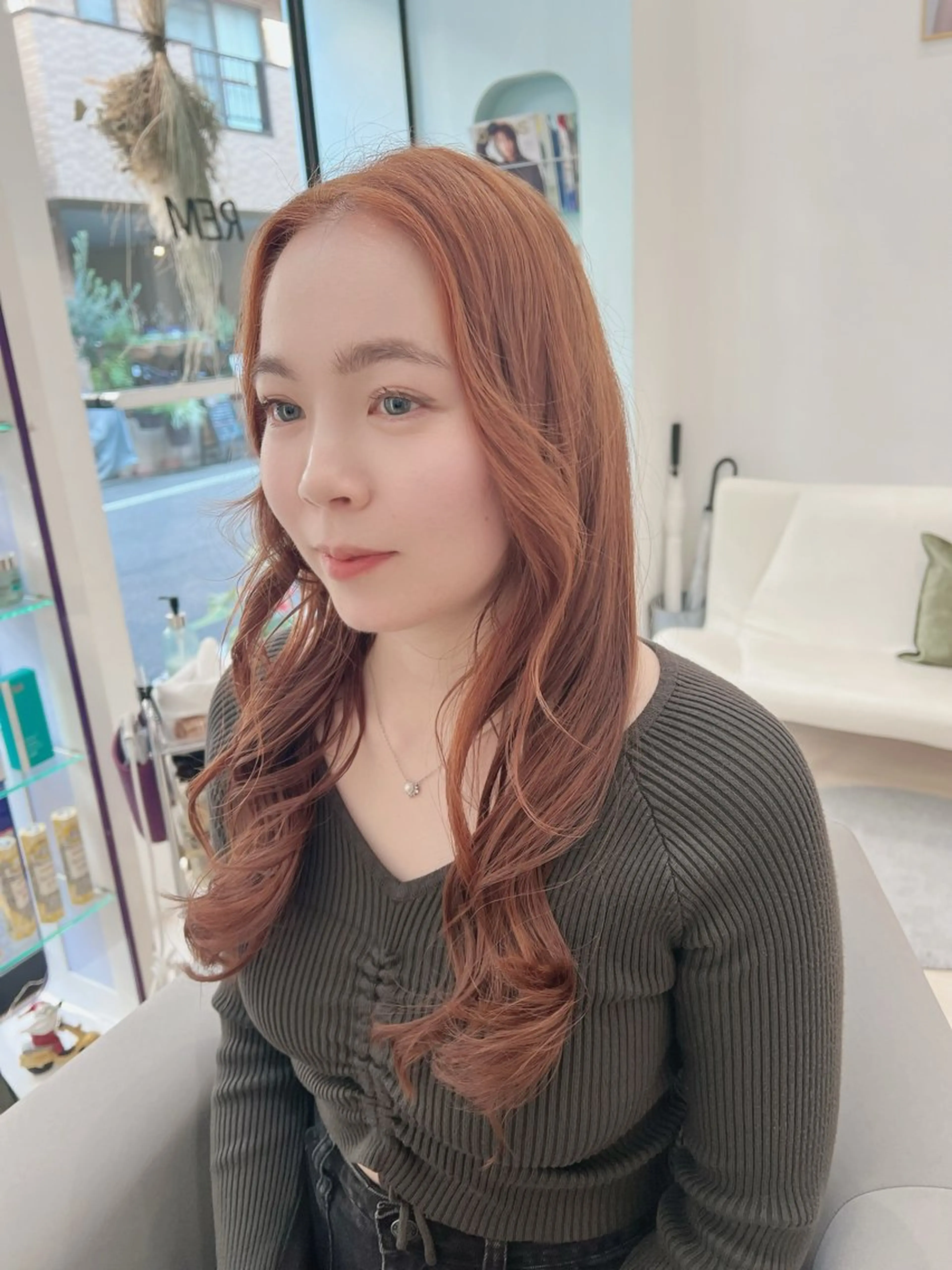ミディアム カラー ヘアカラー 堀井 凌平のヘアスタイル