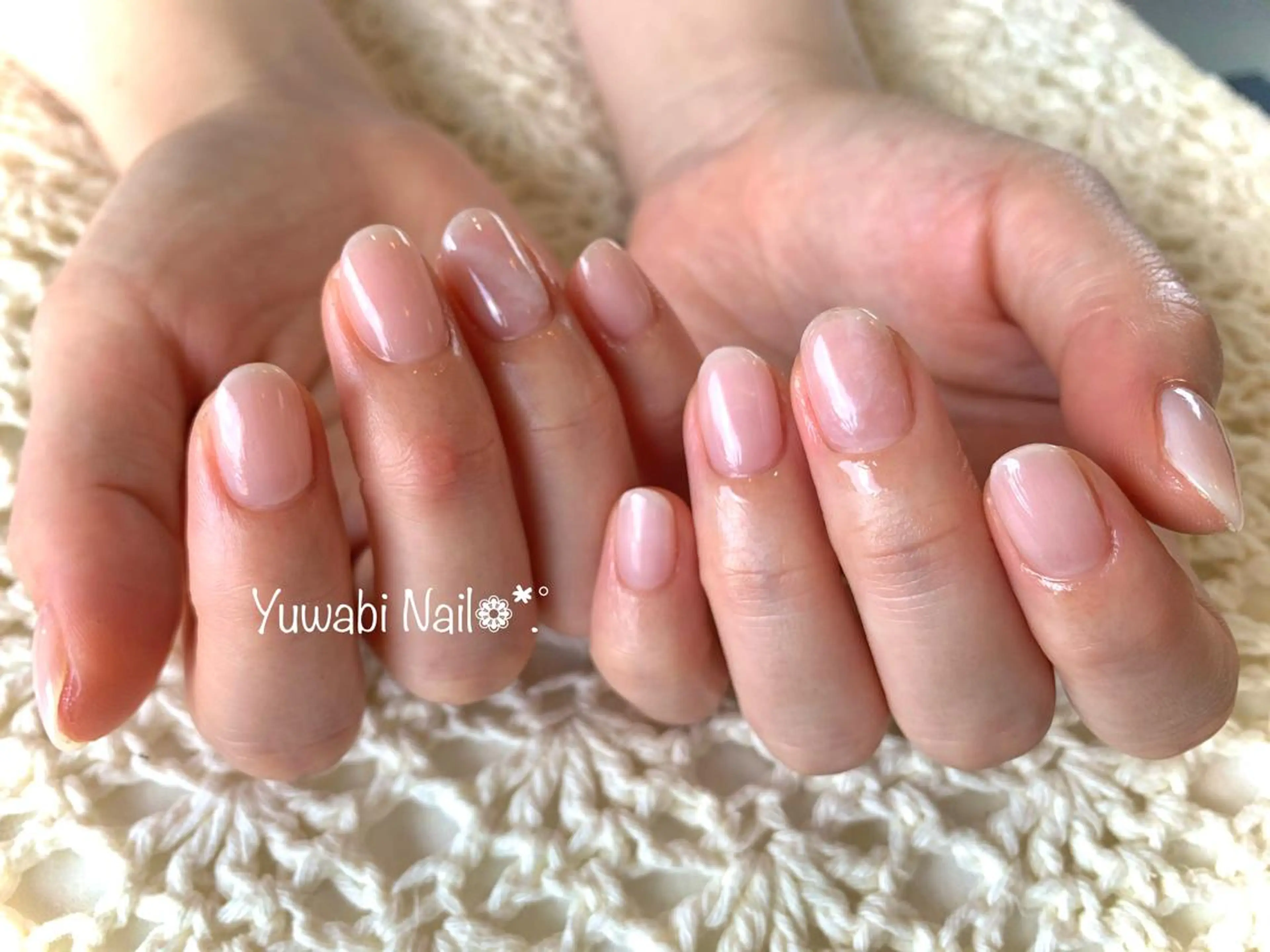 ネイル ホワイト ハンドネイル フットネイル Privatesalon Mimore所属・Mimore ミモア 水戸のネイルデザイン