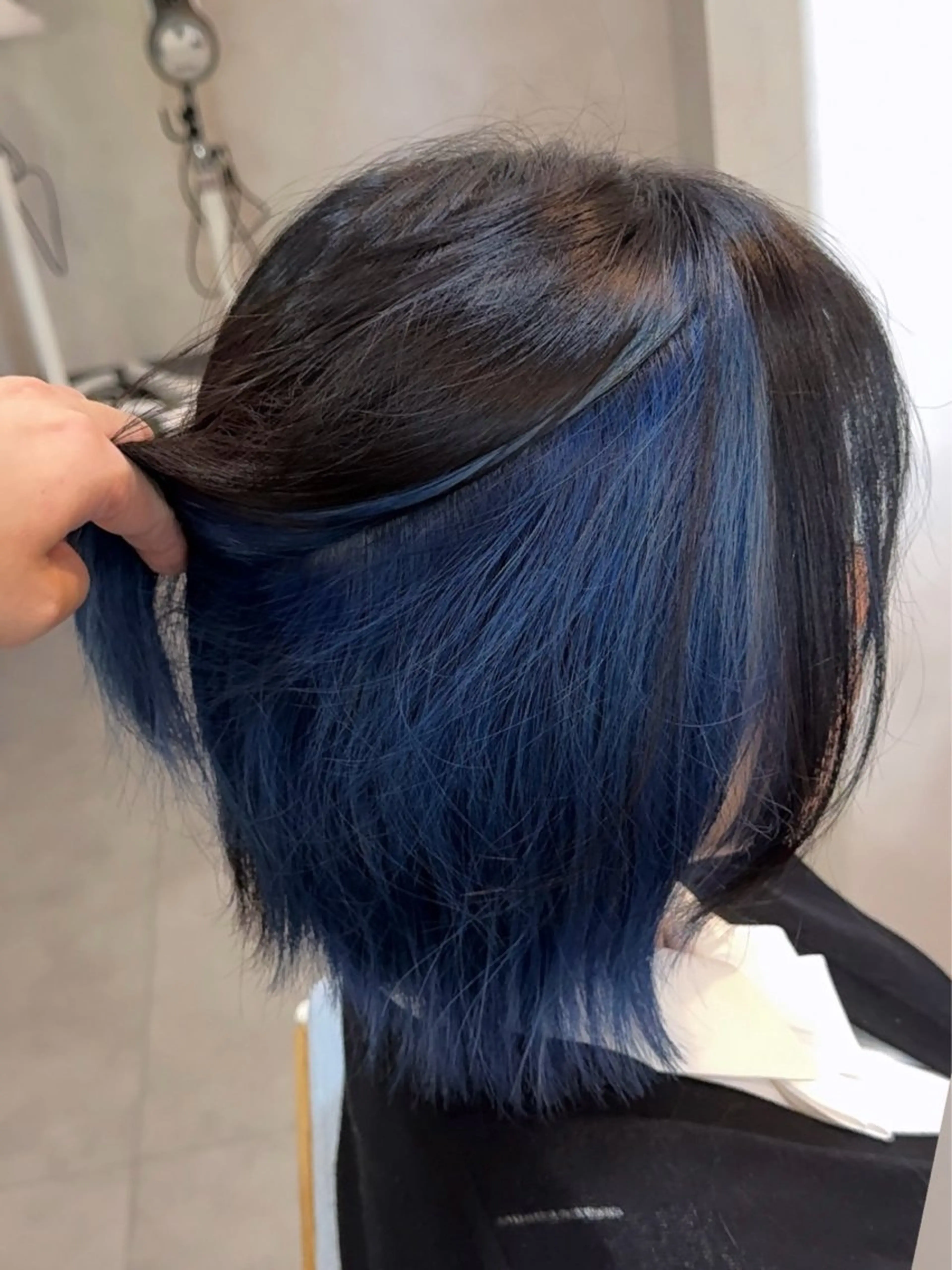 ショート ハイライト 髪質改善 縮毛矯正 ヘアカラー 髪のお悩みお任せ ください坂 要司のヘアスタイル