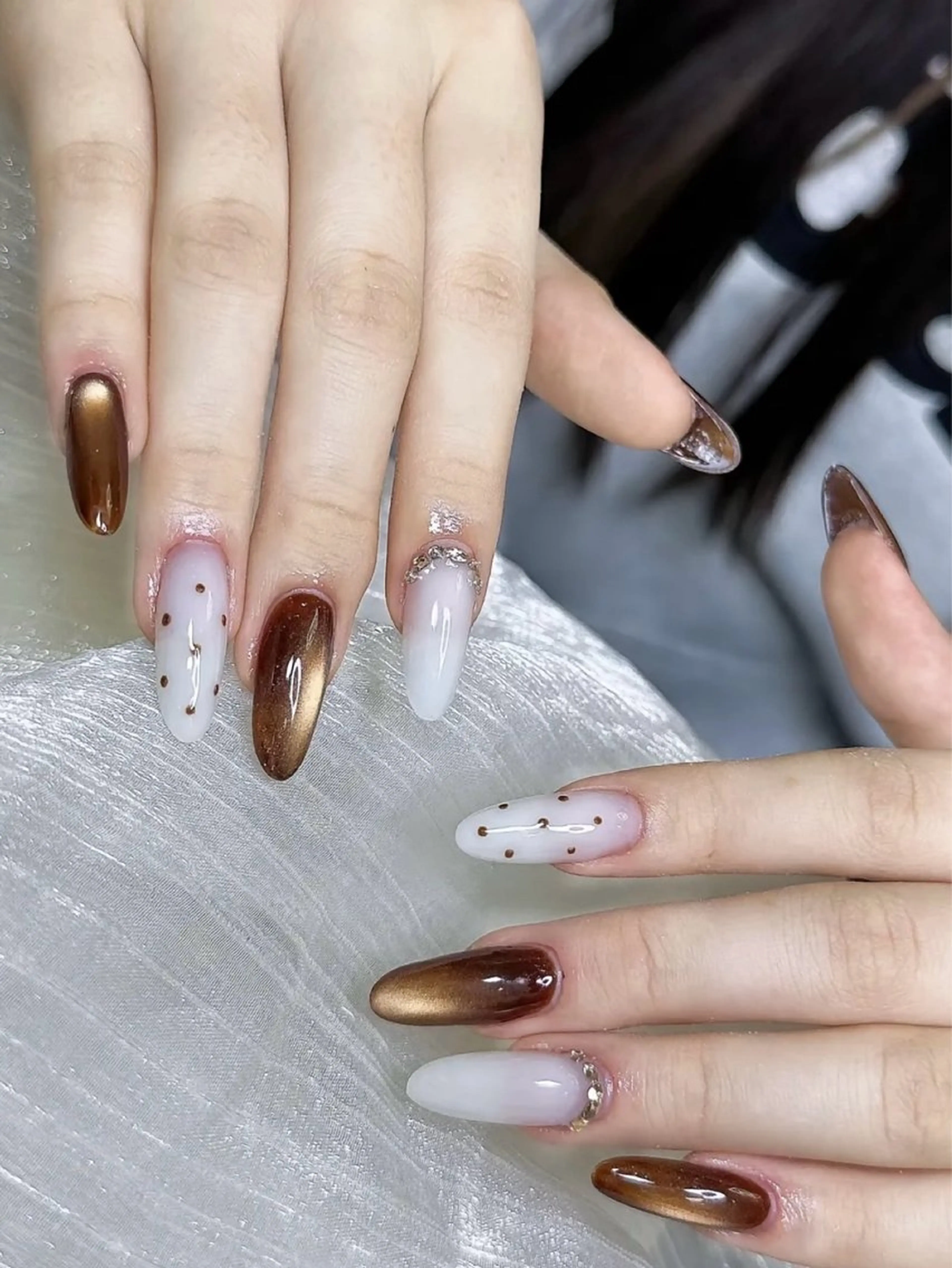 ネイル 長さ出し フットネイル ジェルネイル 韓国ネイル マグネットネイル ハンドネイル YMT． NailStudioのネイルデザイン