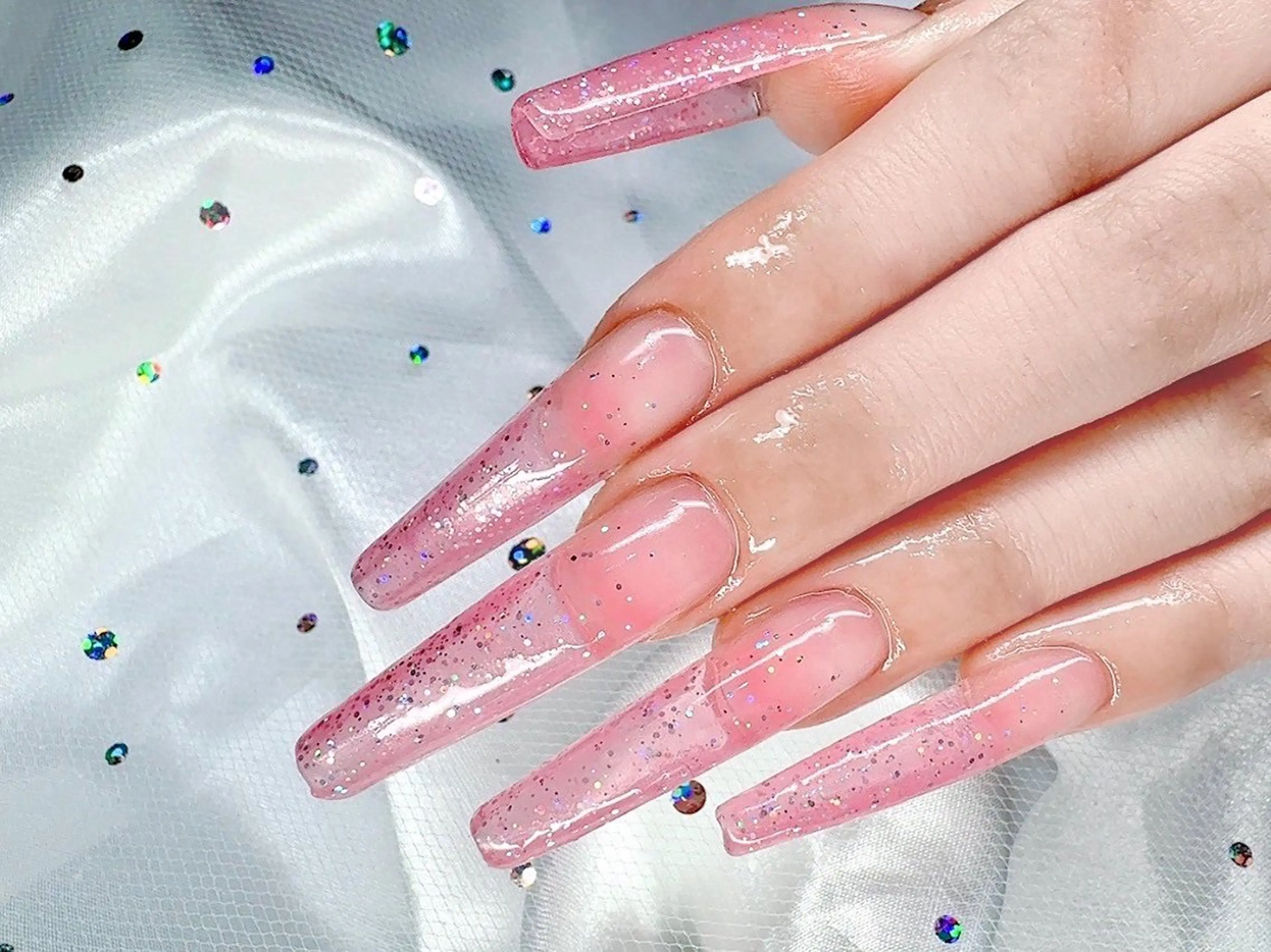 ✨（オフあり）スカルプ並みの強度✨長さ出しジェルチップアプレ💅ワンカラーorラメグラの写真