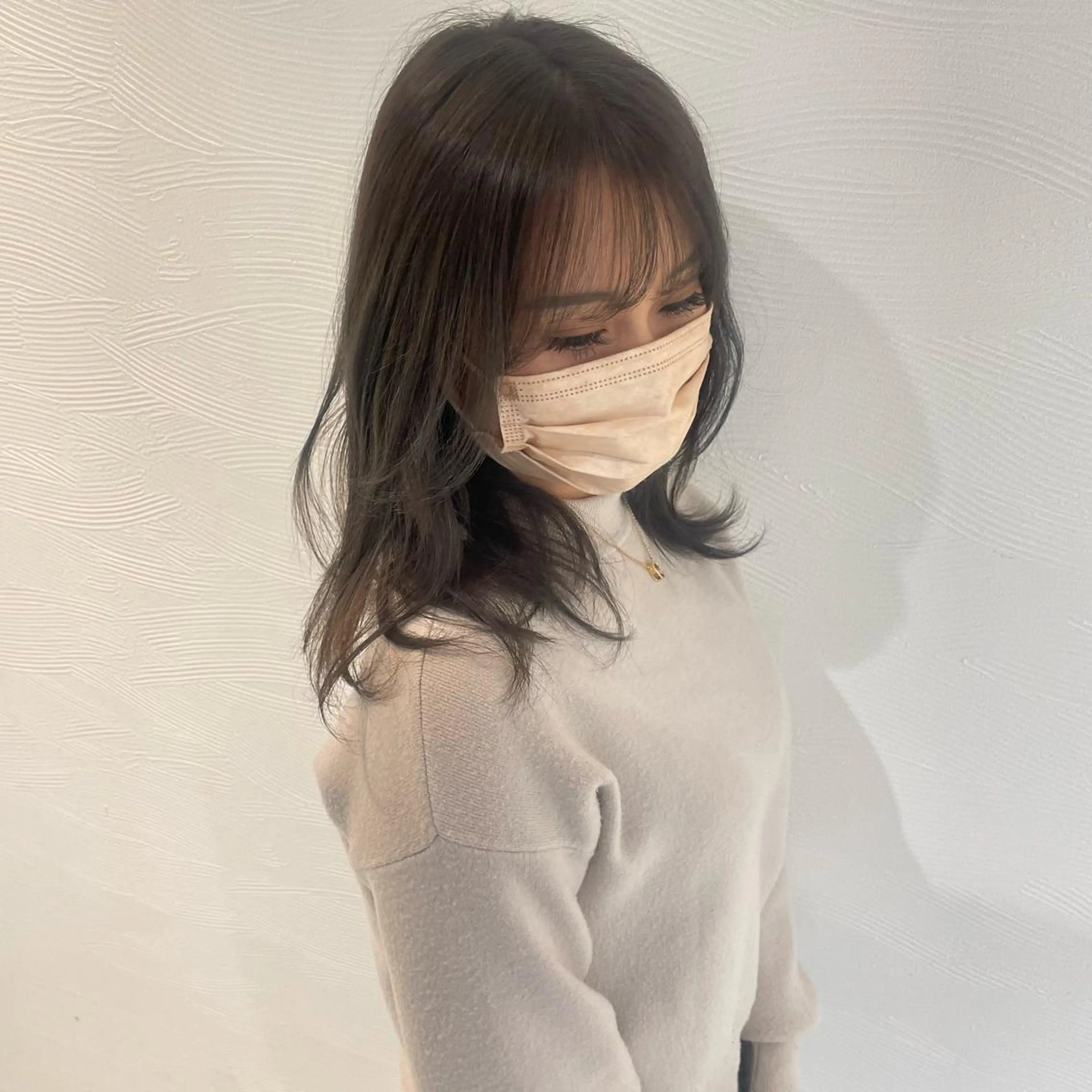 ミディアム カット ヘアカラー トリートメント 小顔カット✨ 透明感カラー/村上のヘアスタイル