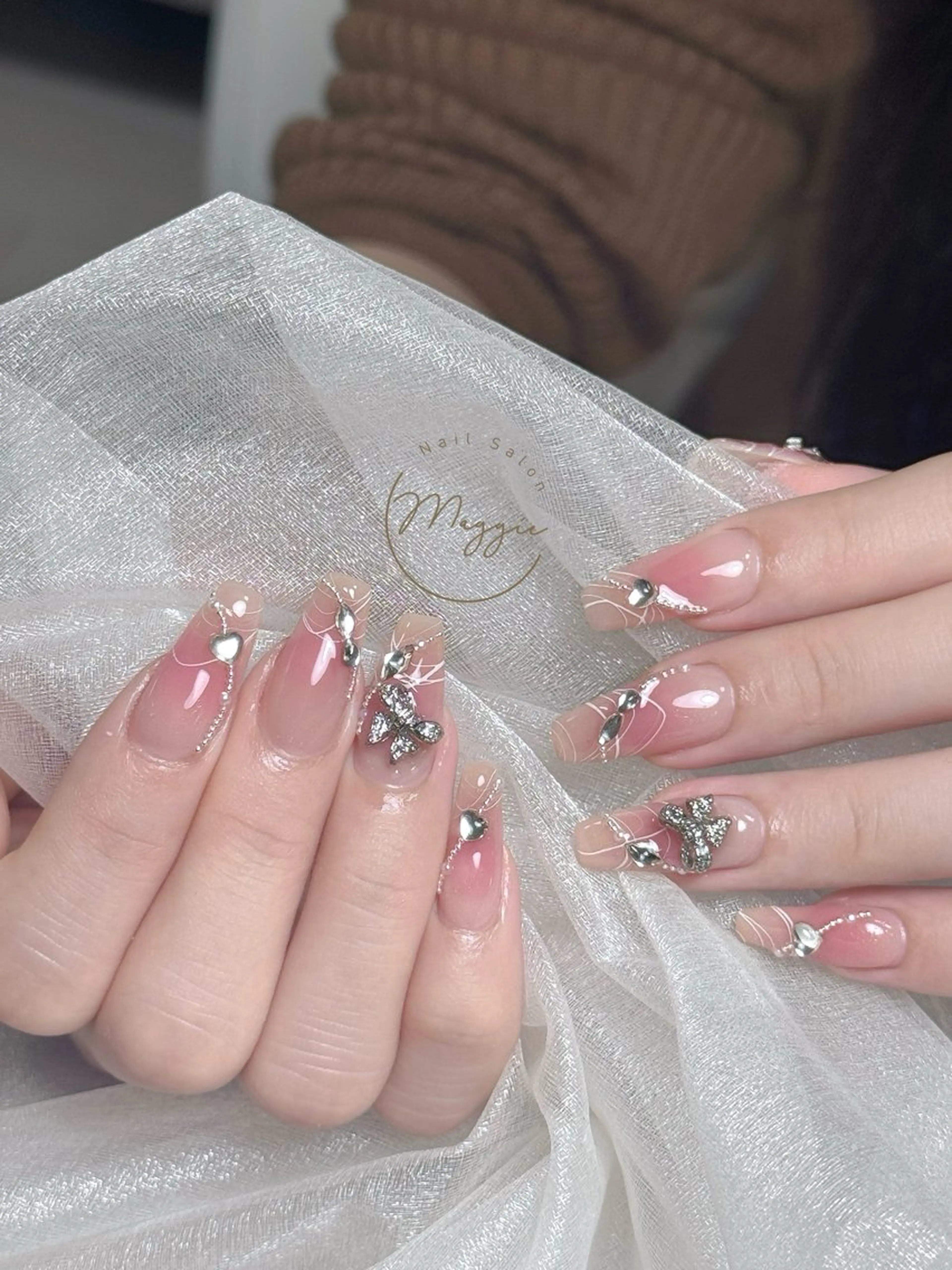ネイル Maggie Nail🦩のネイルデザイン