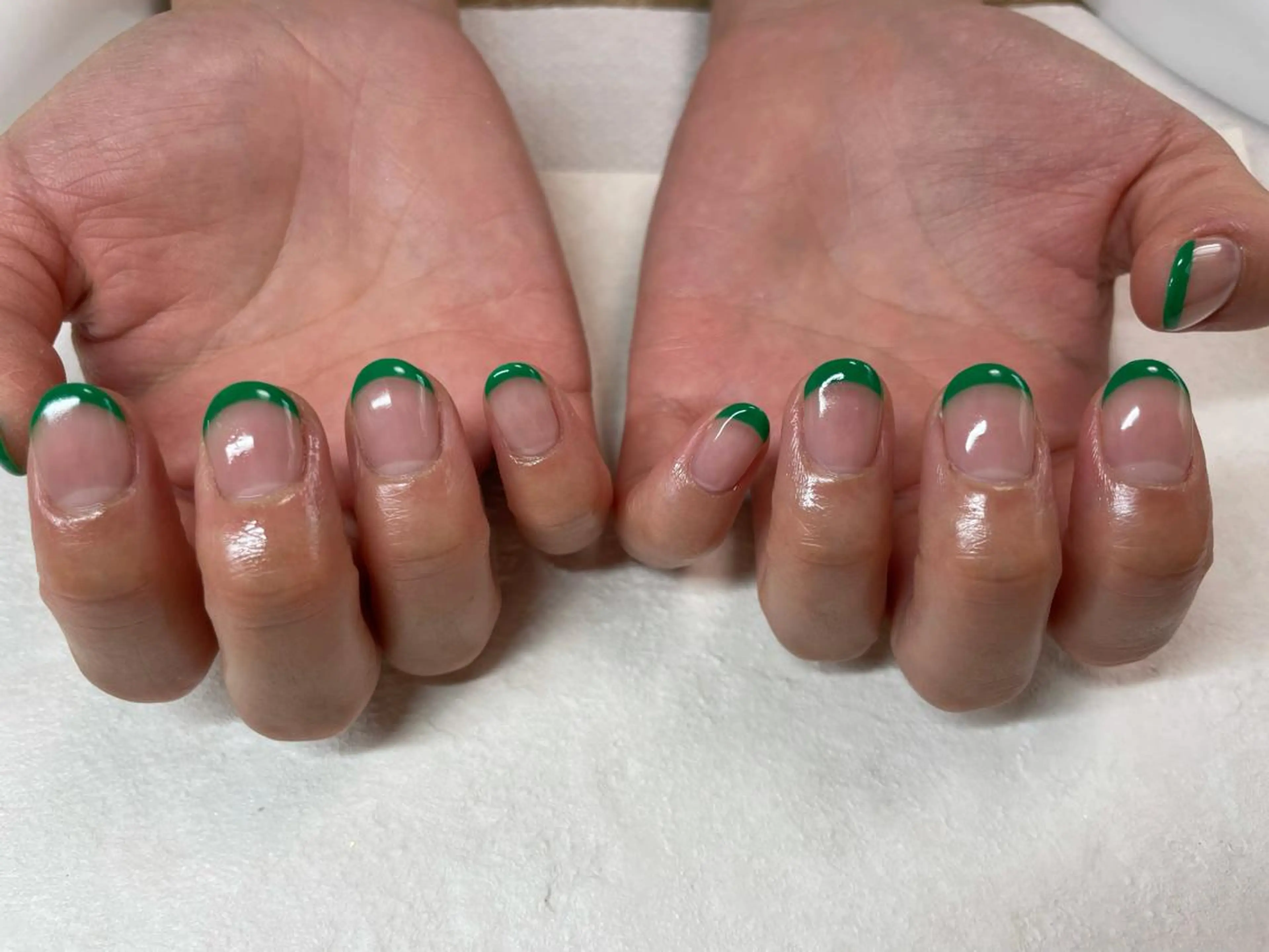 ネイル グリーン MH_ Nailのネイルデザイン