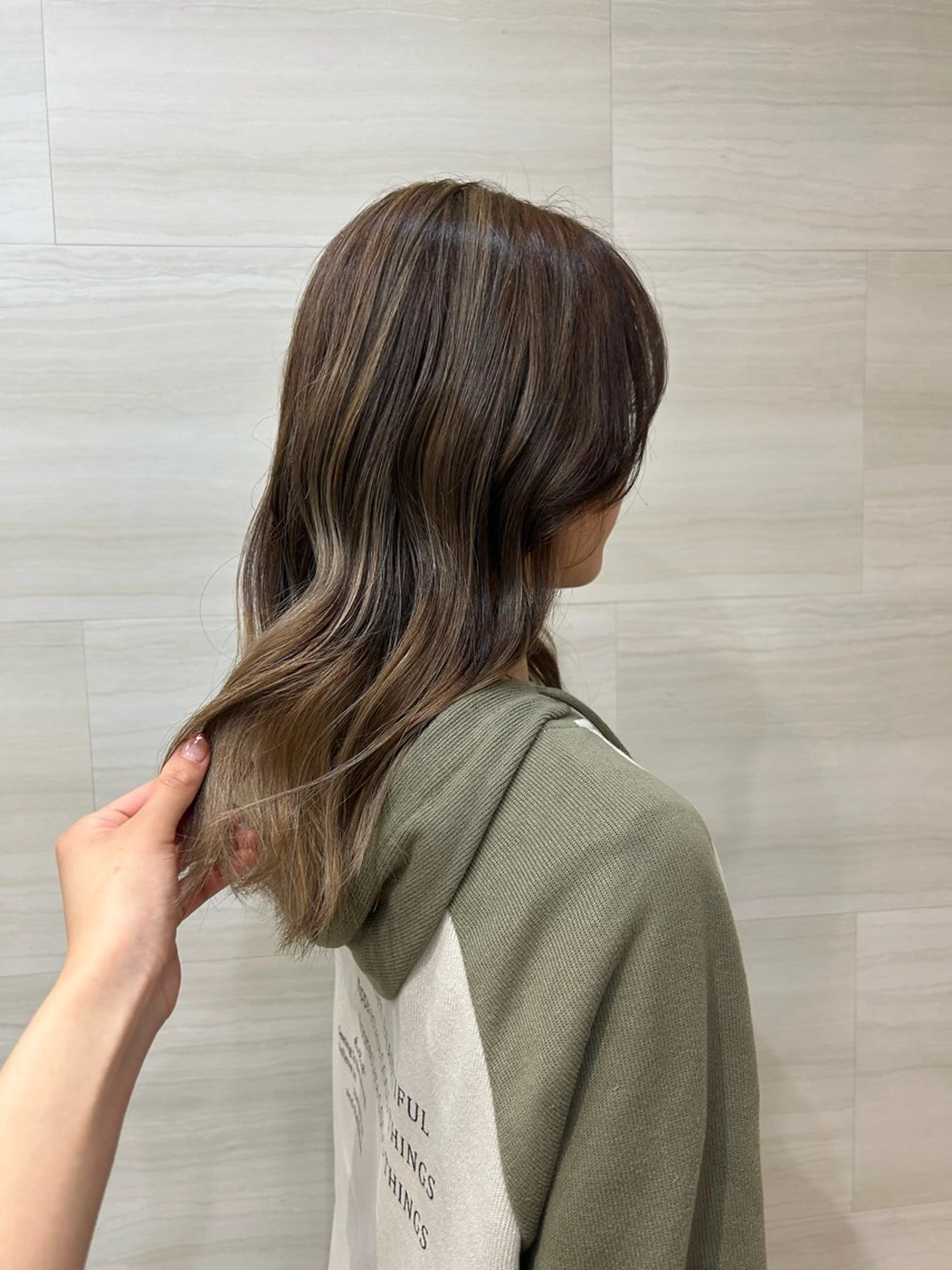 セミロング カラー ヘアカラー Hanon 美桜のヘアスタイル