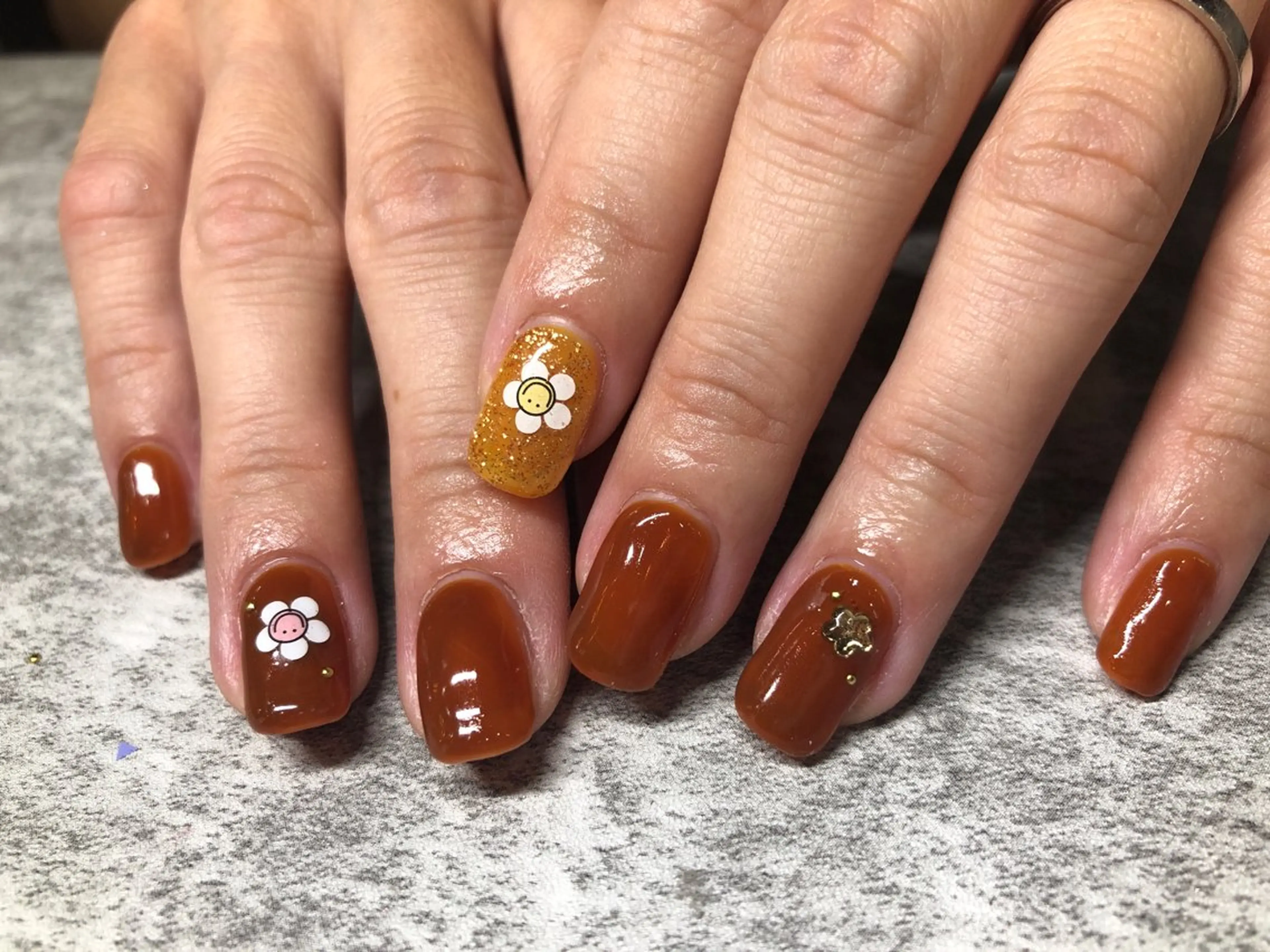 ネイル LUANA 里菜のネイルデザイン