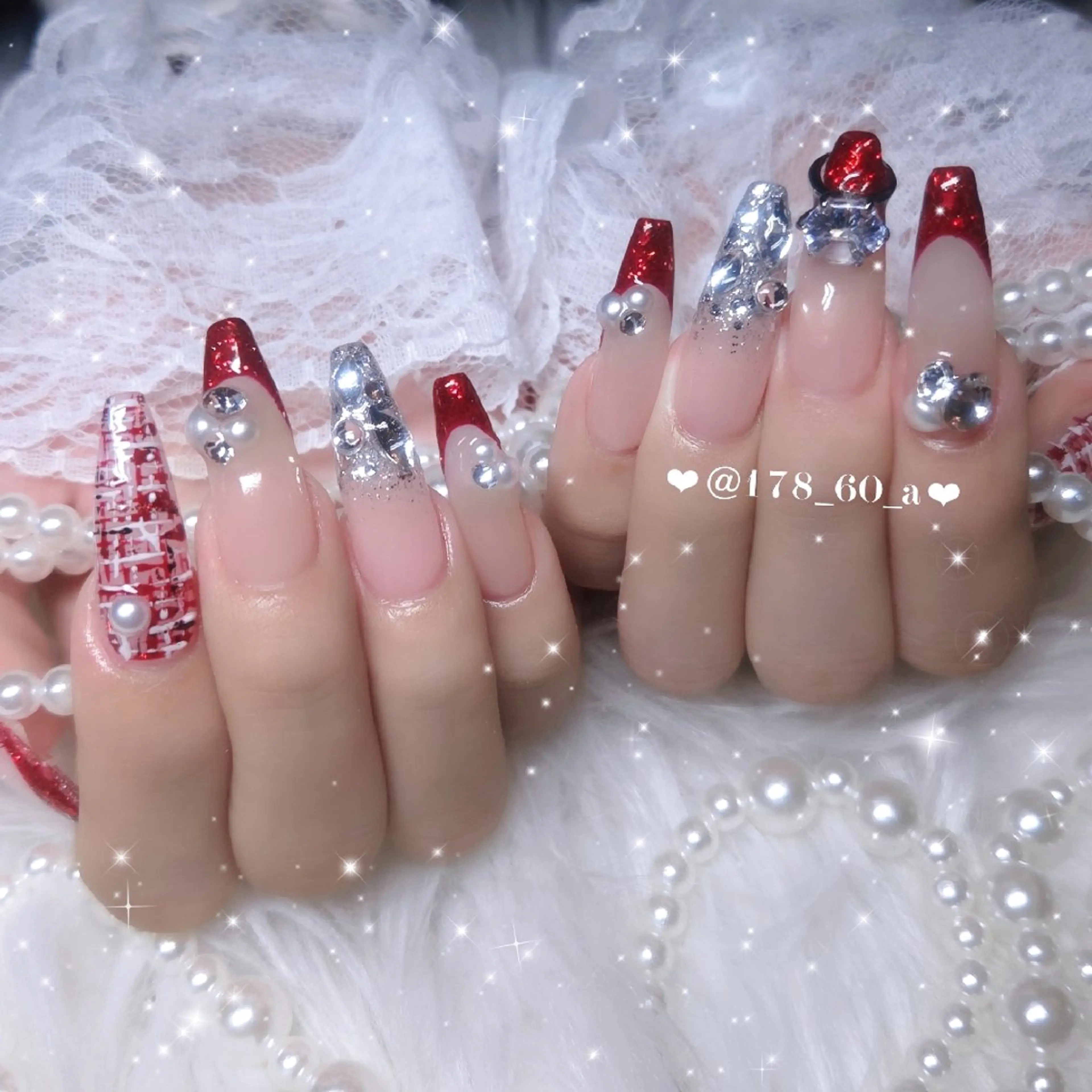 ネイル アートネイル フレンチネイル グラデーション ラメ(グリッター) ラメグラデーション ハンドネイル HAPPINAS🎀  れん🖤痛ネイルのネイルデザイン