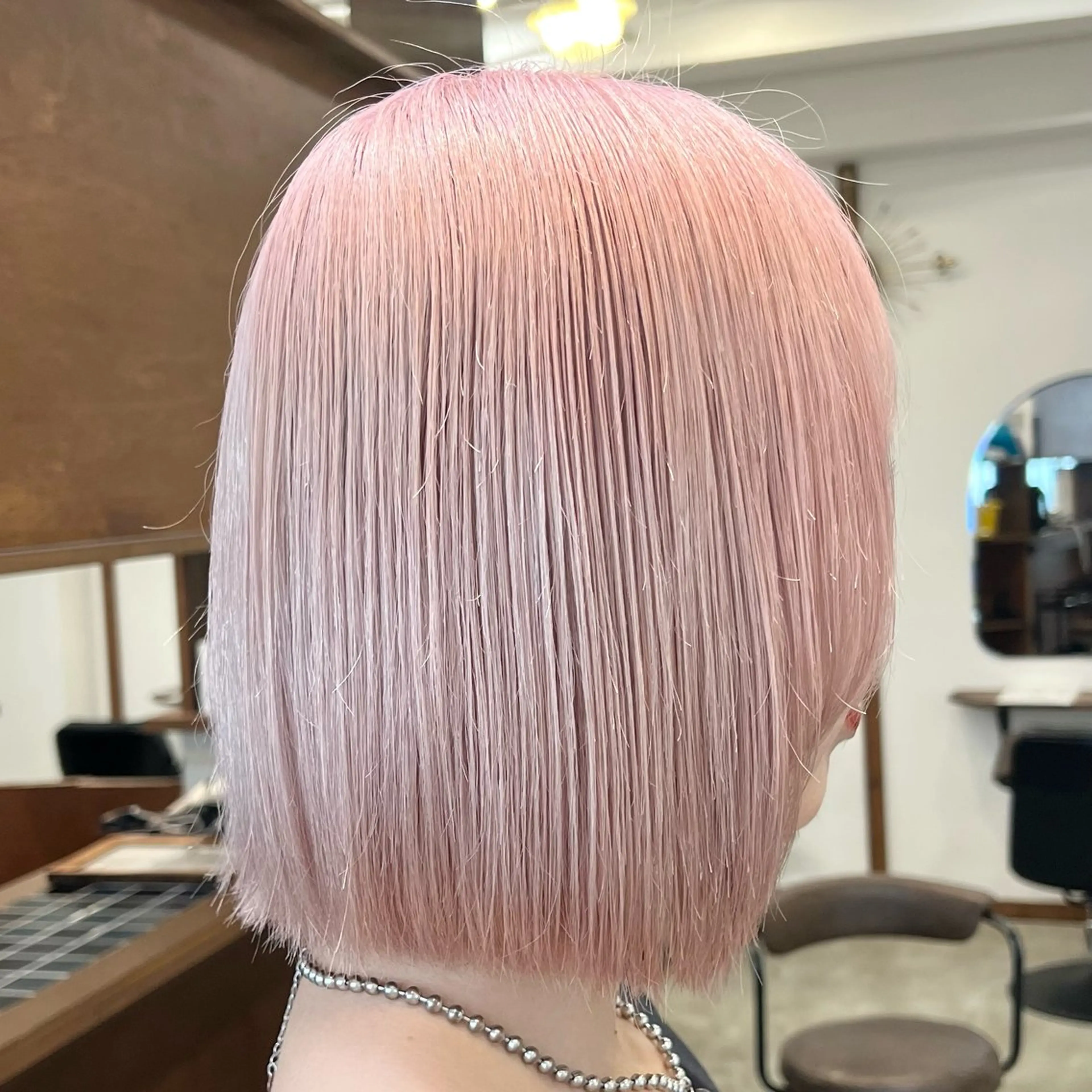 🩷カット付きフルブリーチ🩷カット＋フルブリーチ＋オンカラー＋systemケアトリートメントの写真