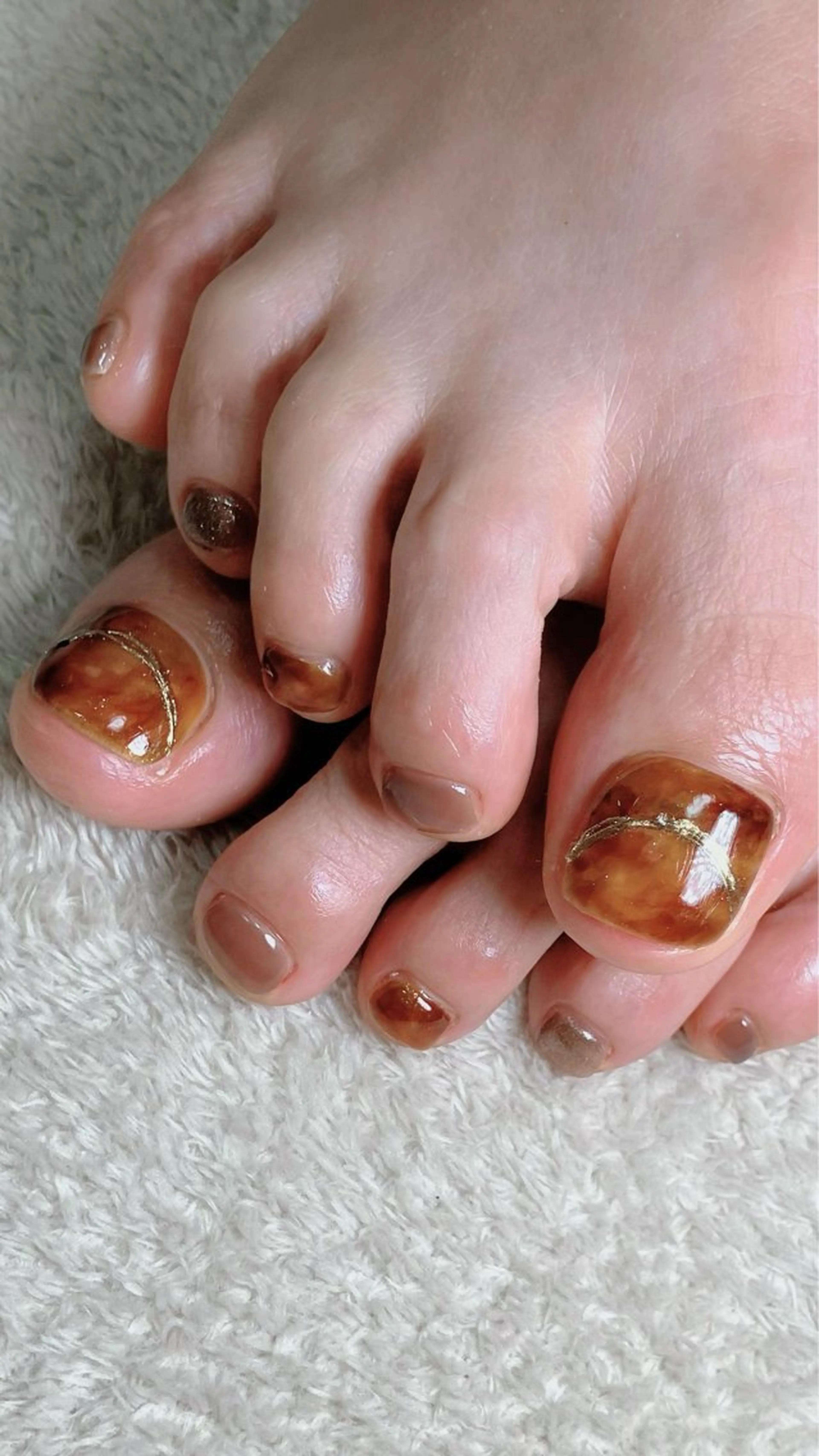 ネイル フットネイル shino🌟 痛ネイルのネイルデザイン