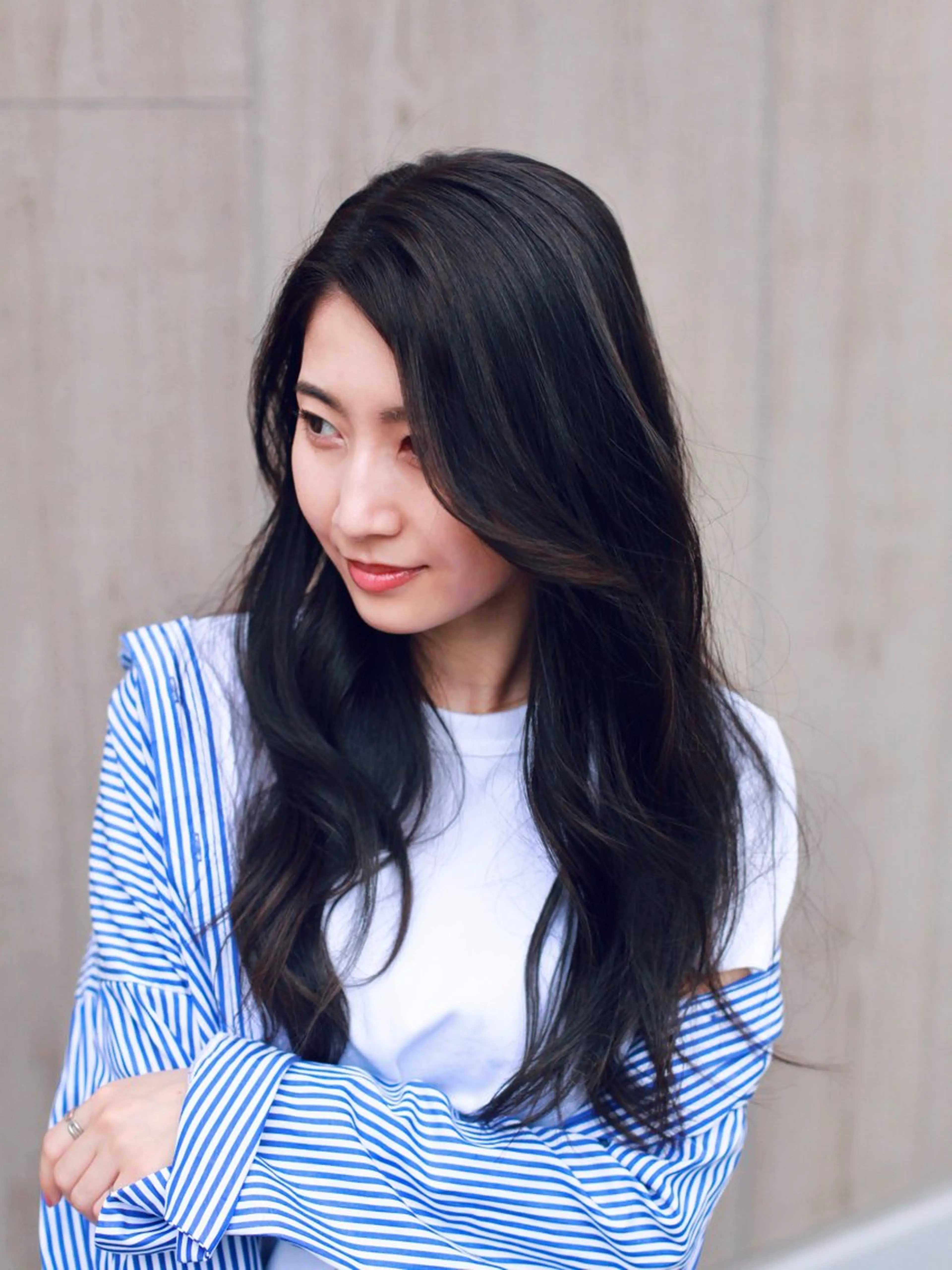 ロング カラー コバヤシ リョウのヘアスタイル