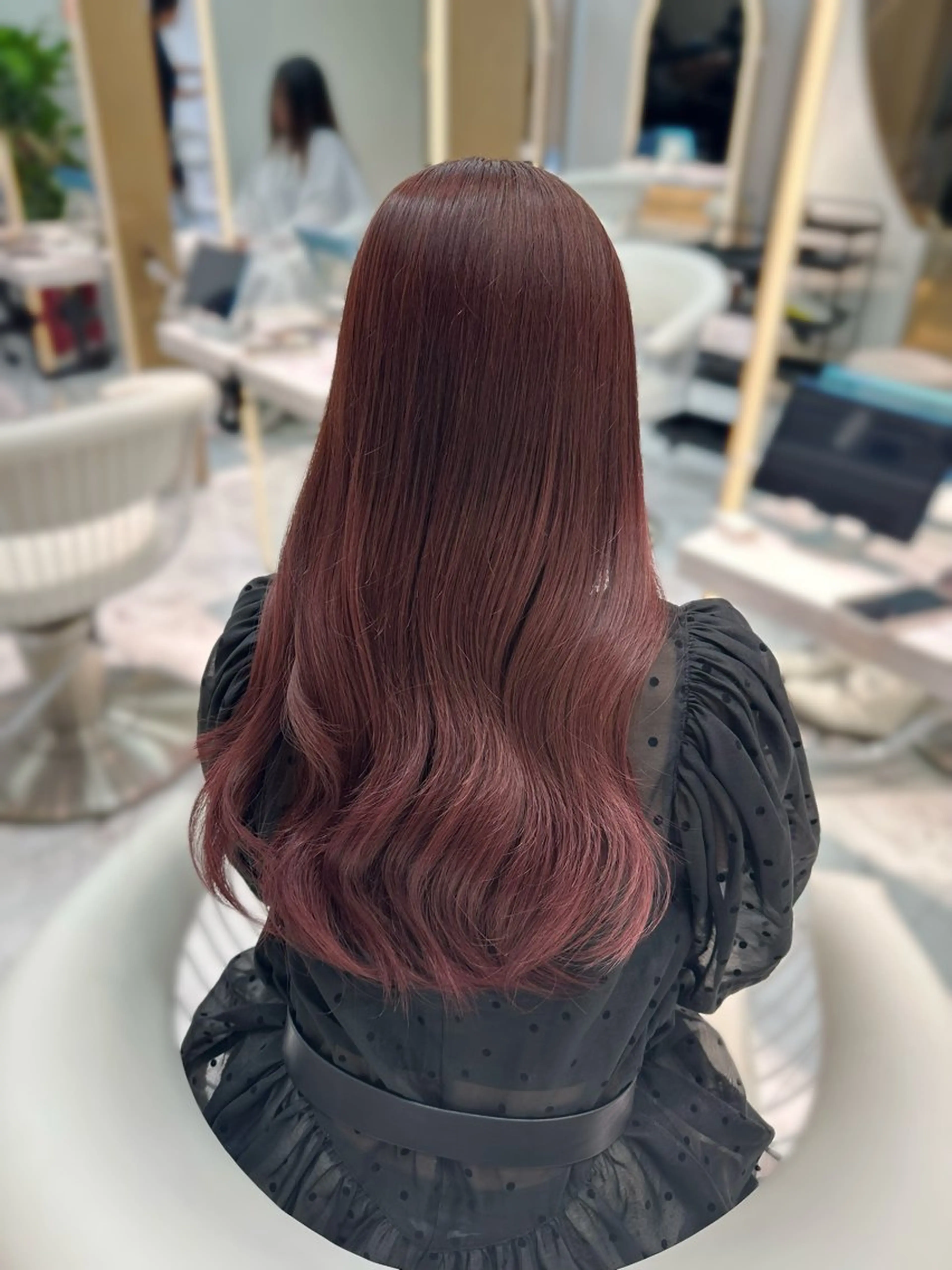 ロング ヘアカラー トリートメント Lond  Emi 艶髪モテヘアのヘアスタイル