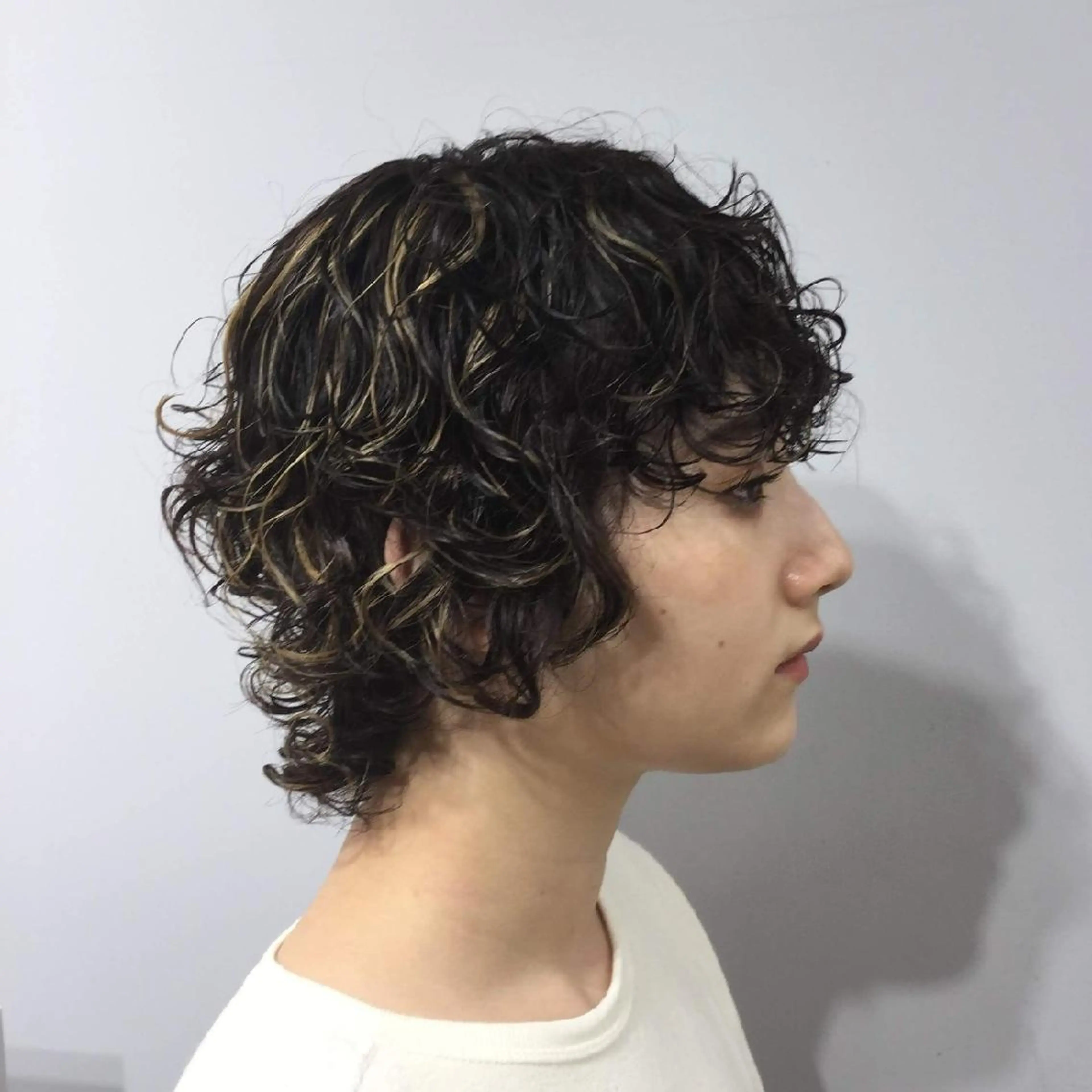 ショート カラー 艶髪サラサラカラー 🌈前原健吾のヘアスタイル