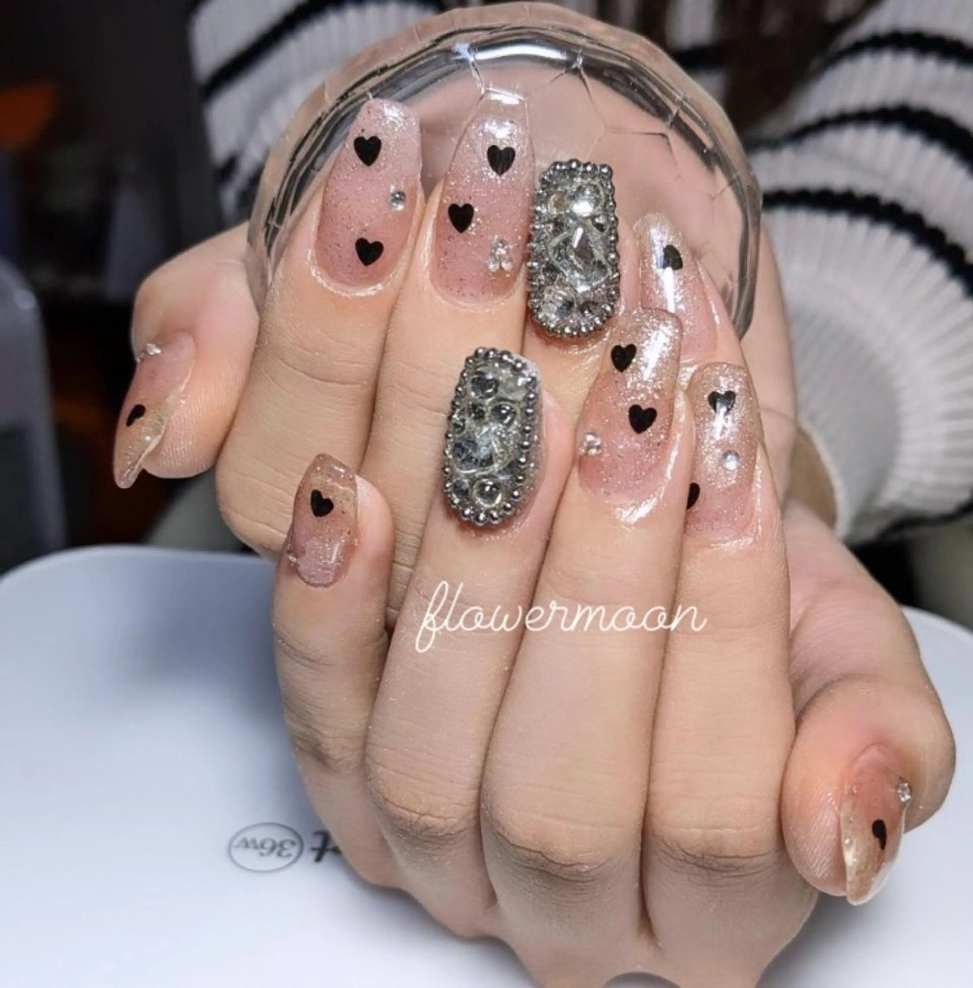ネイル ハート フラワー ムーンのネイルデザイン