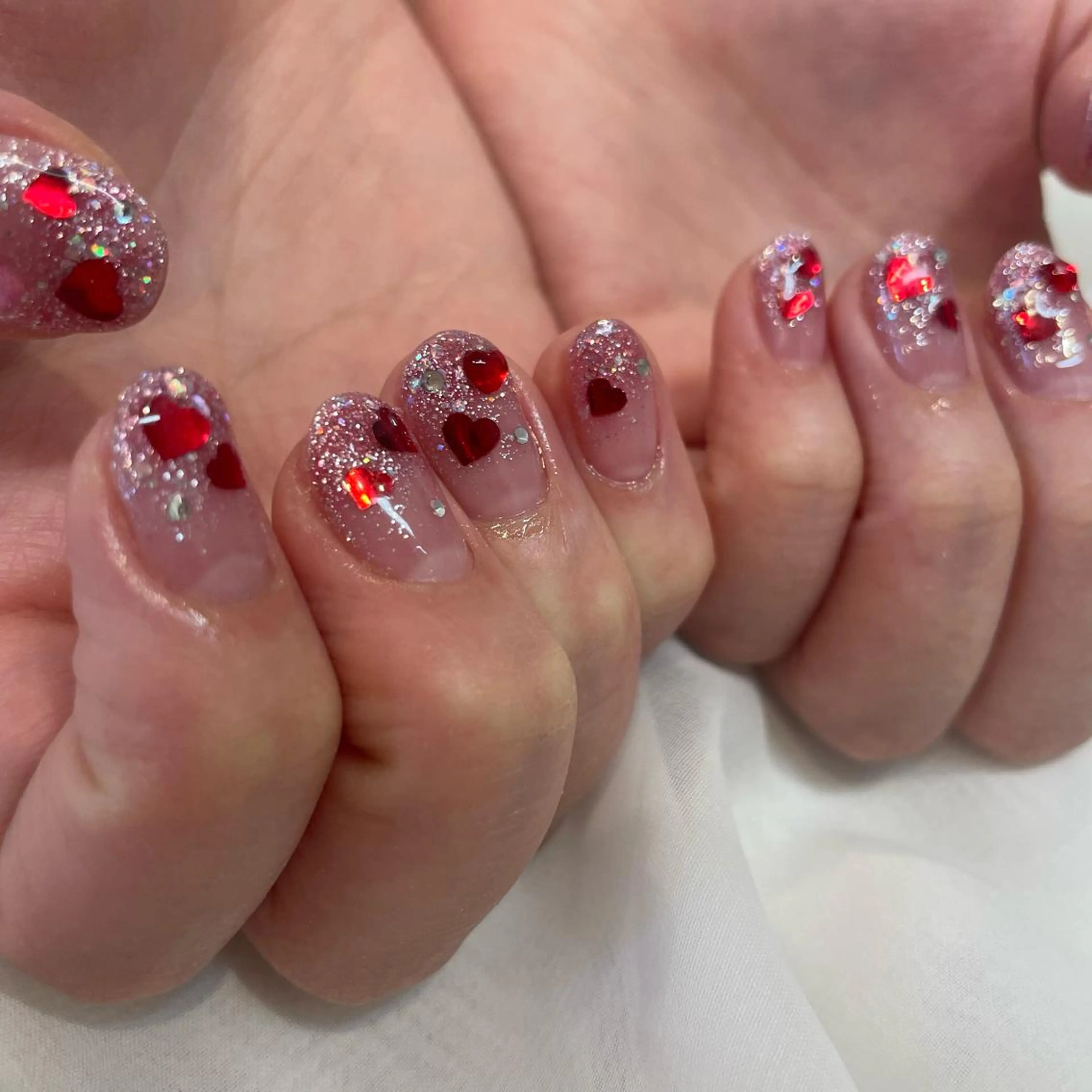 ショート ネイル ハート キラキラネイル FILU MIA.のマツエク・マツパデザイン