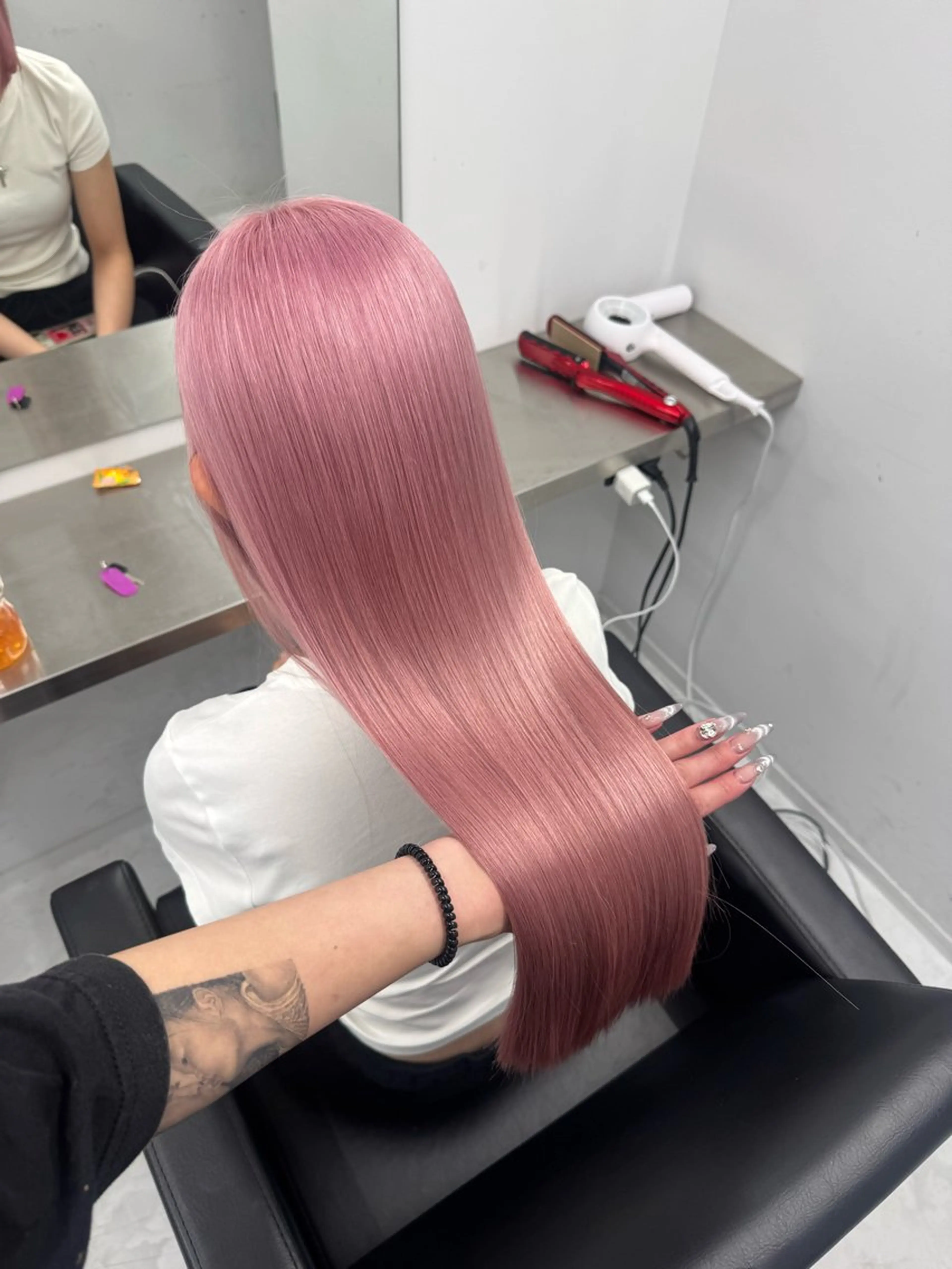 ロング ヘアカラー トリートメント 透明感/ 艶ハイトーン/梨桜のヘアスタイル