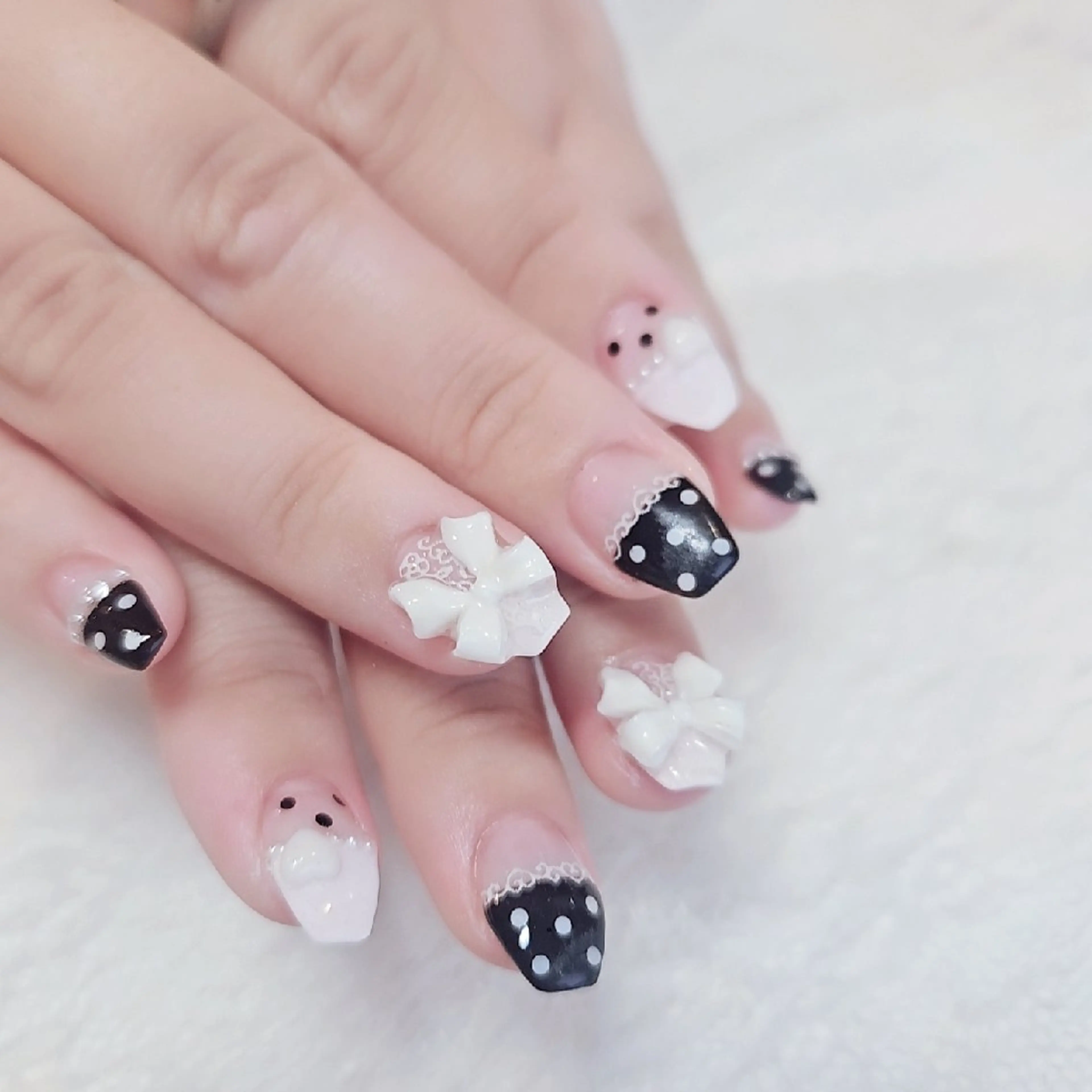ネイル Nailsalon  Wisteriaのネイルデザイン