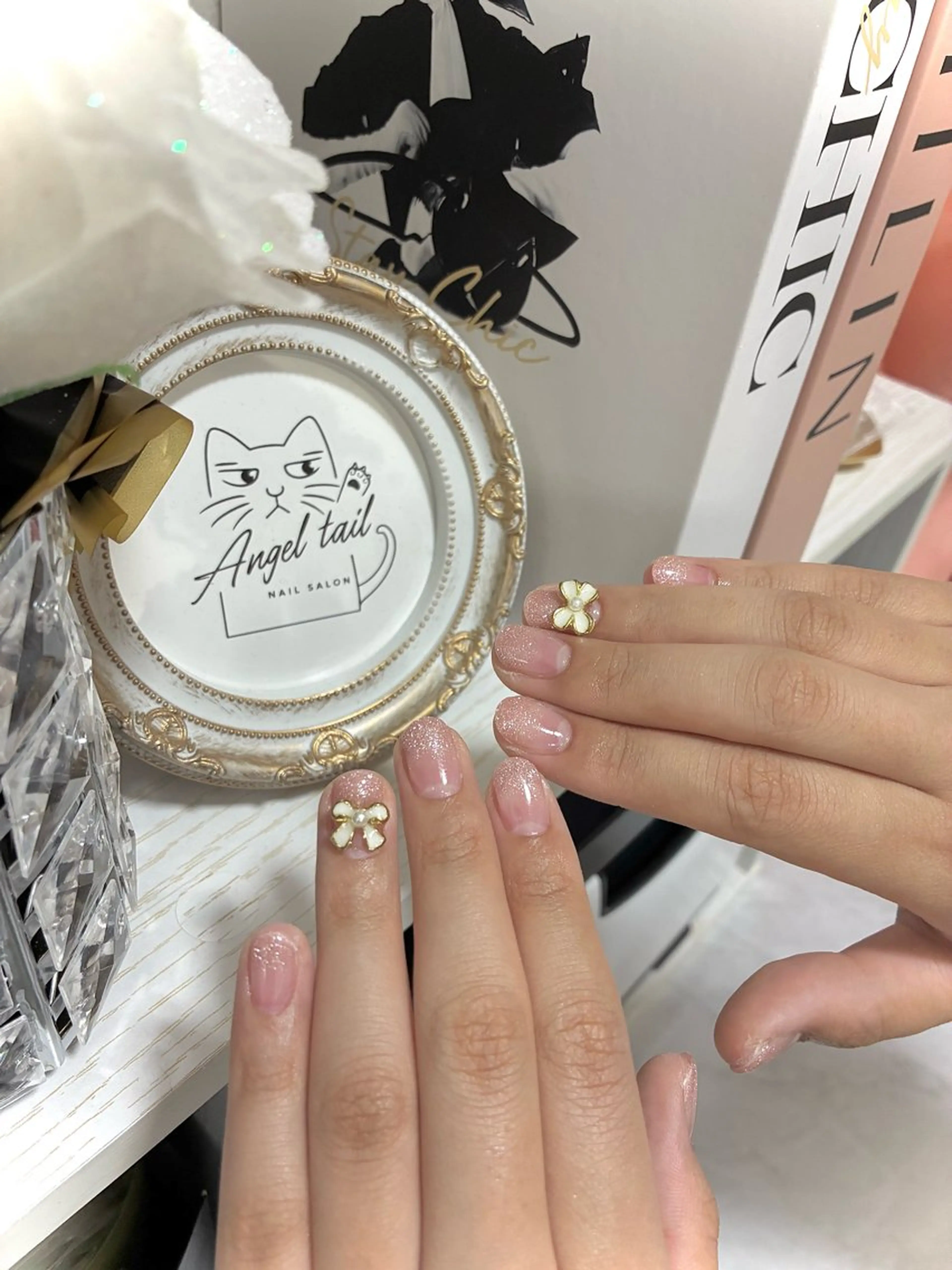 ネイル ハンドネイル Angel tailのネイルデザイン