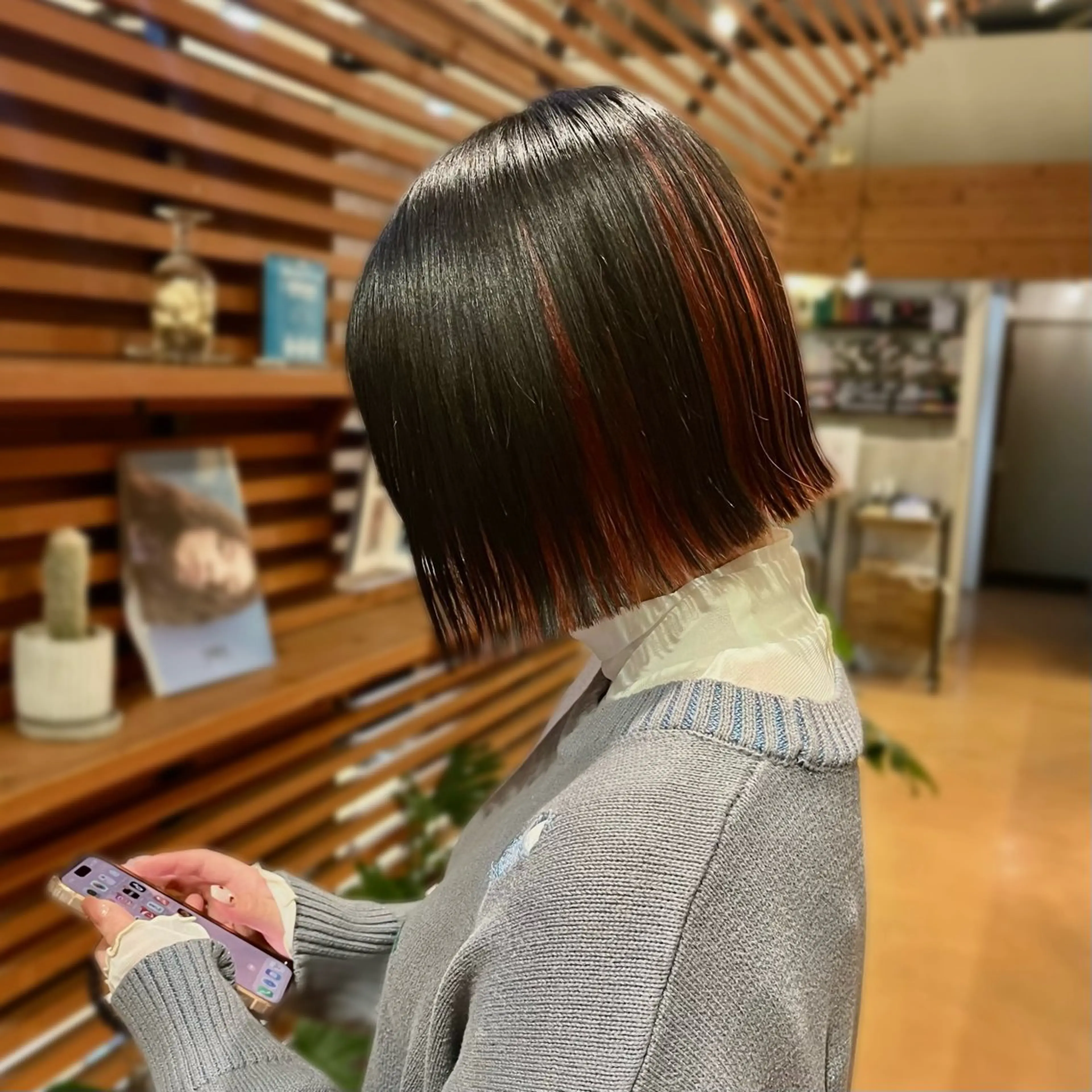 ショート たおちゃん／レイヤー ／透明感カラーのヘアスタイル