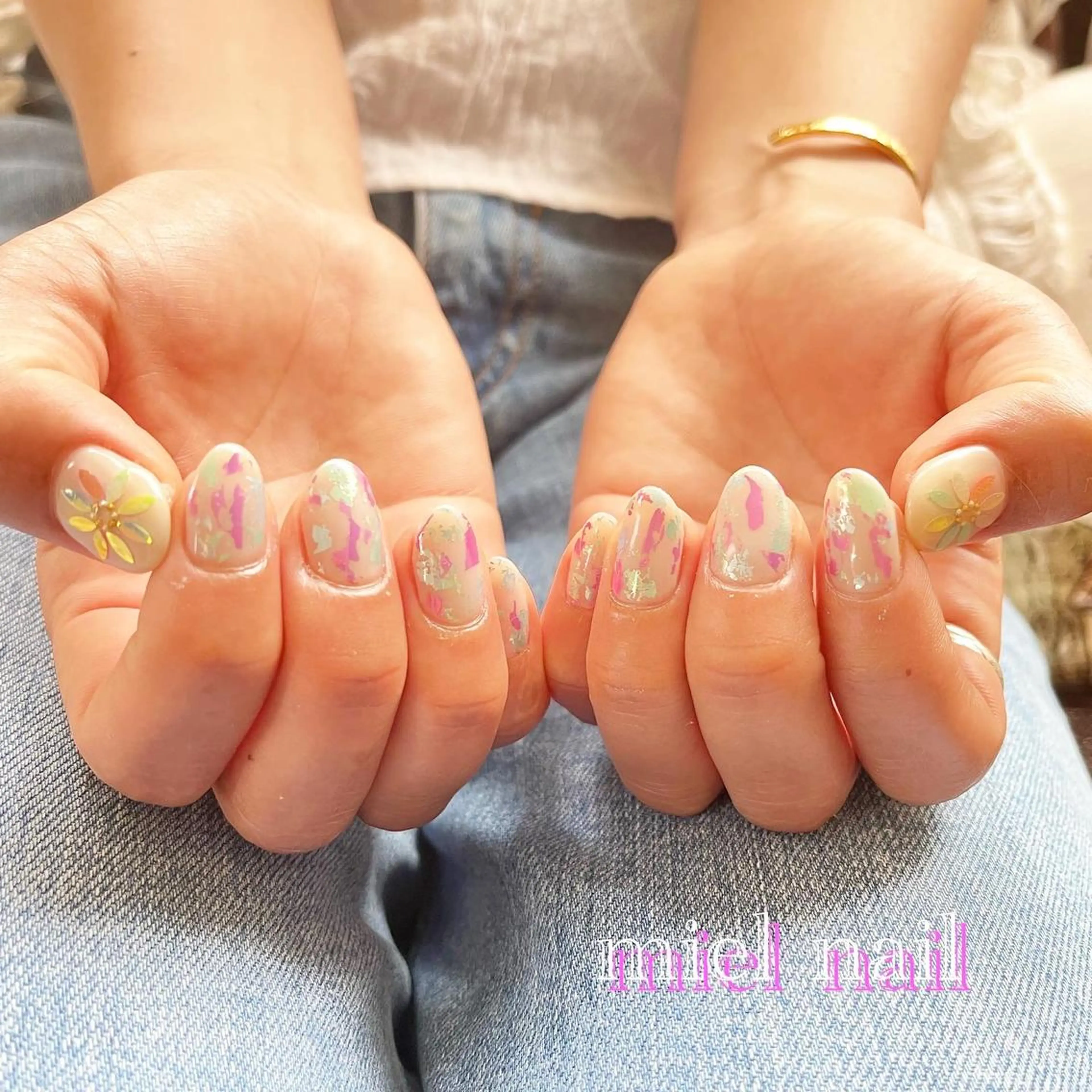 ネイル アートネイル ホログラムネイル ニュアンスネイル 夏ネイル ハンドネイル miel nailのネイルデザイン