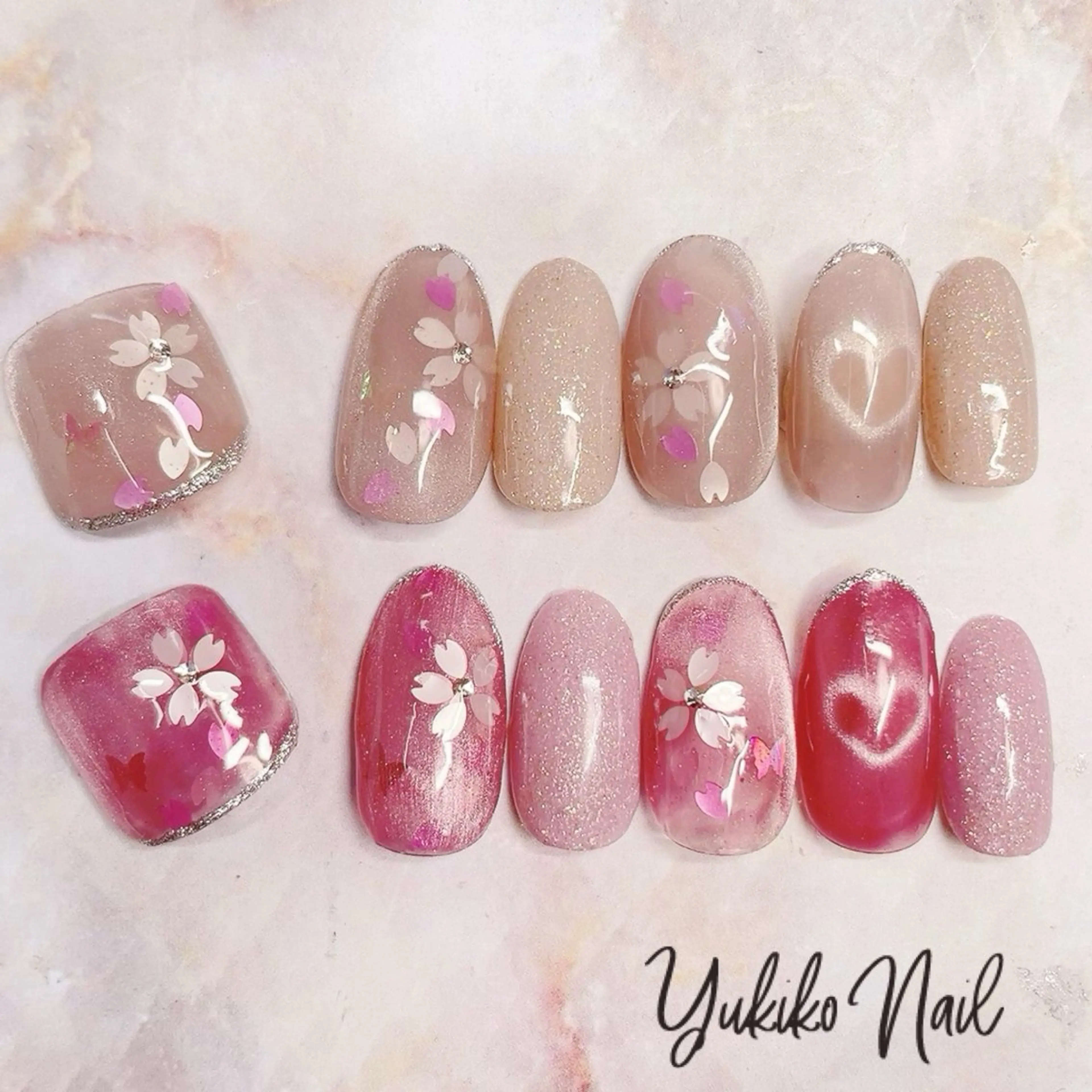 ネイル 桜ネイル ホログラムネイル マグネットネイル ユキコ ネイルのネイルデザイン