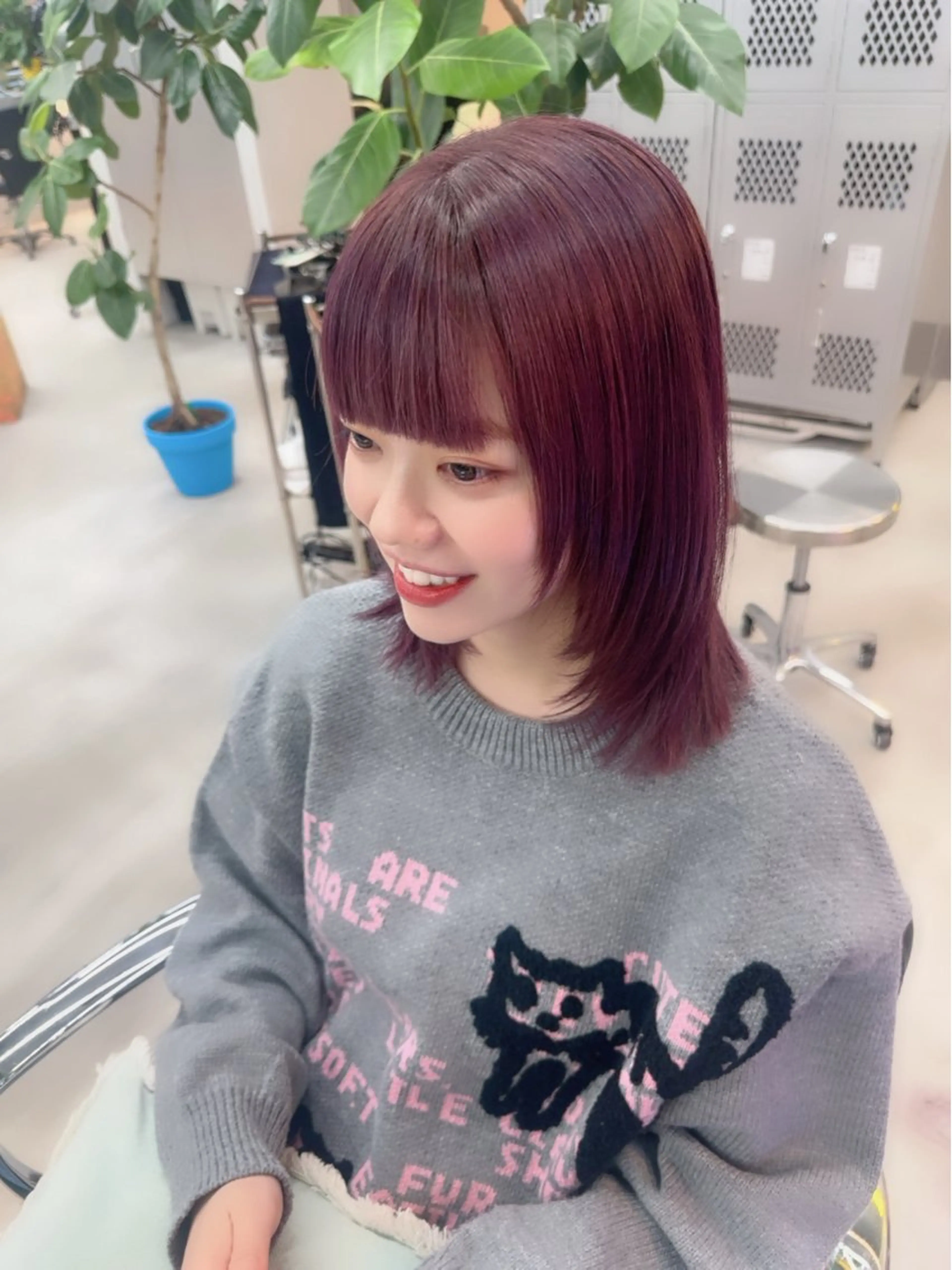 ミディアム カラー カット ヘアカラー トリートメント 岡野 静華のヘアスタイル