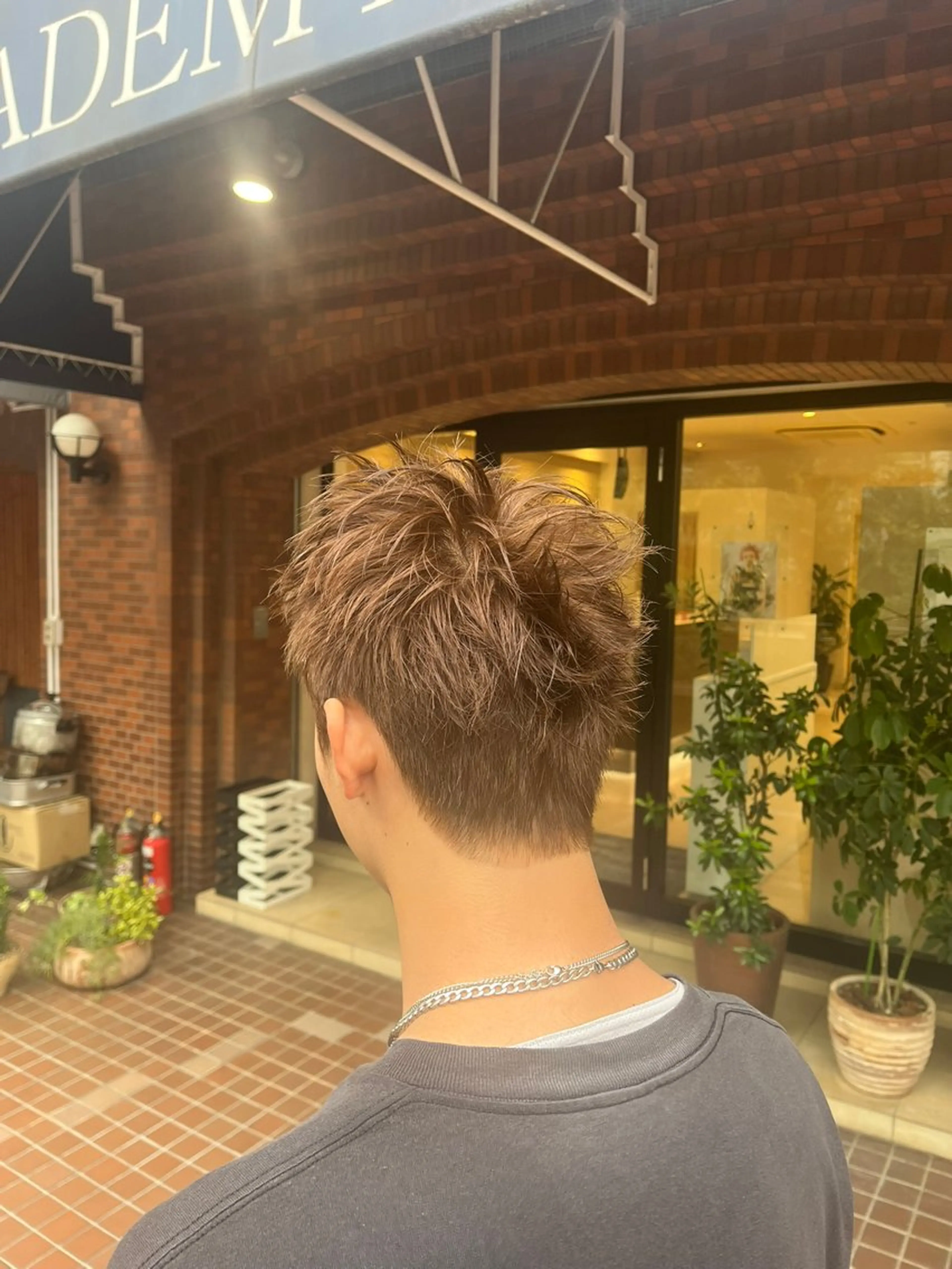 メンズ 佐藤 百々花のヘアスタイル