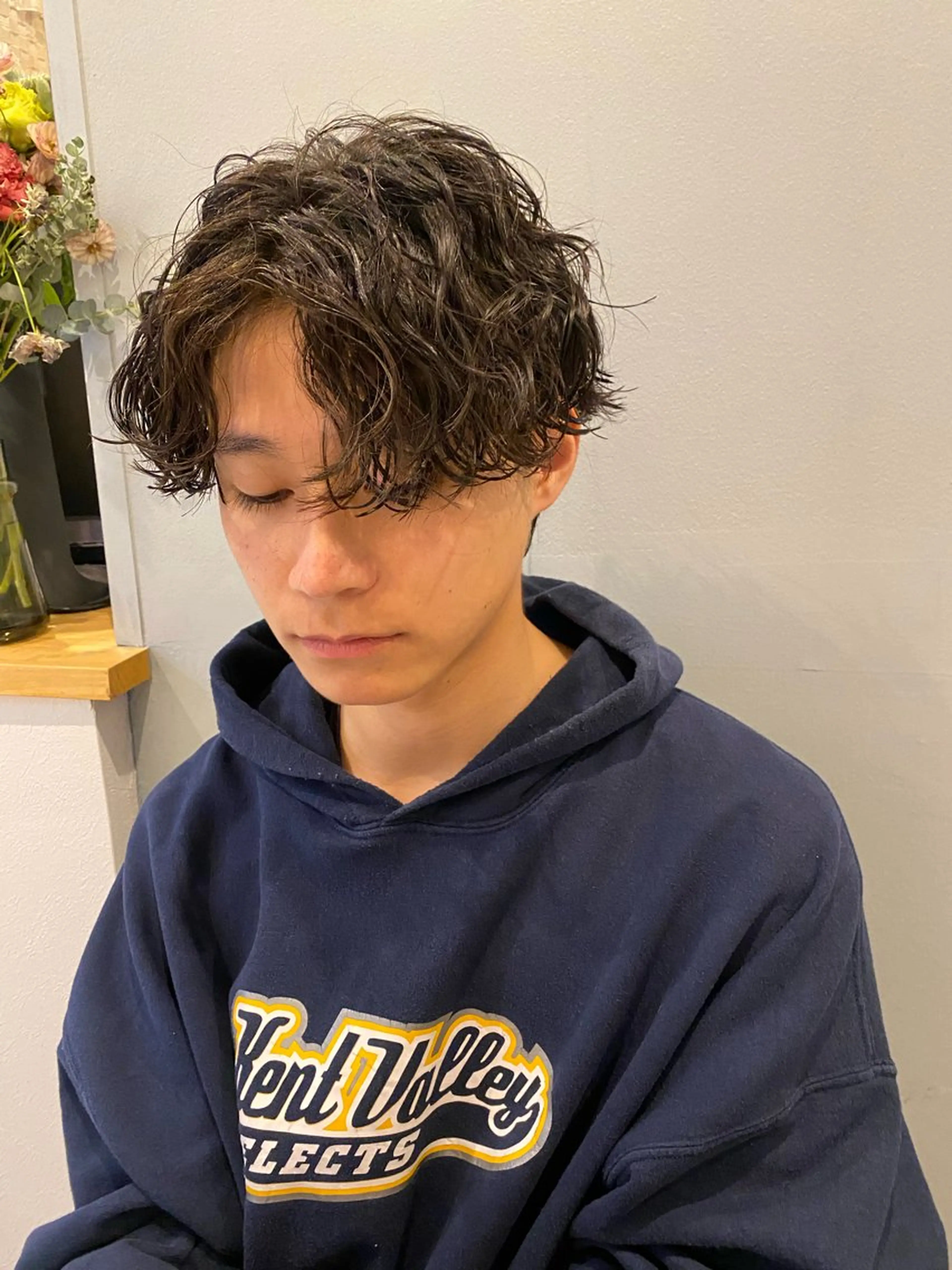 ミディアム パーマ メンズ カット パーマ トリートメント 似合う髪型が 分からない方へのヘアスタイル