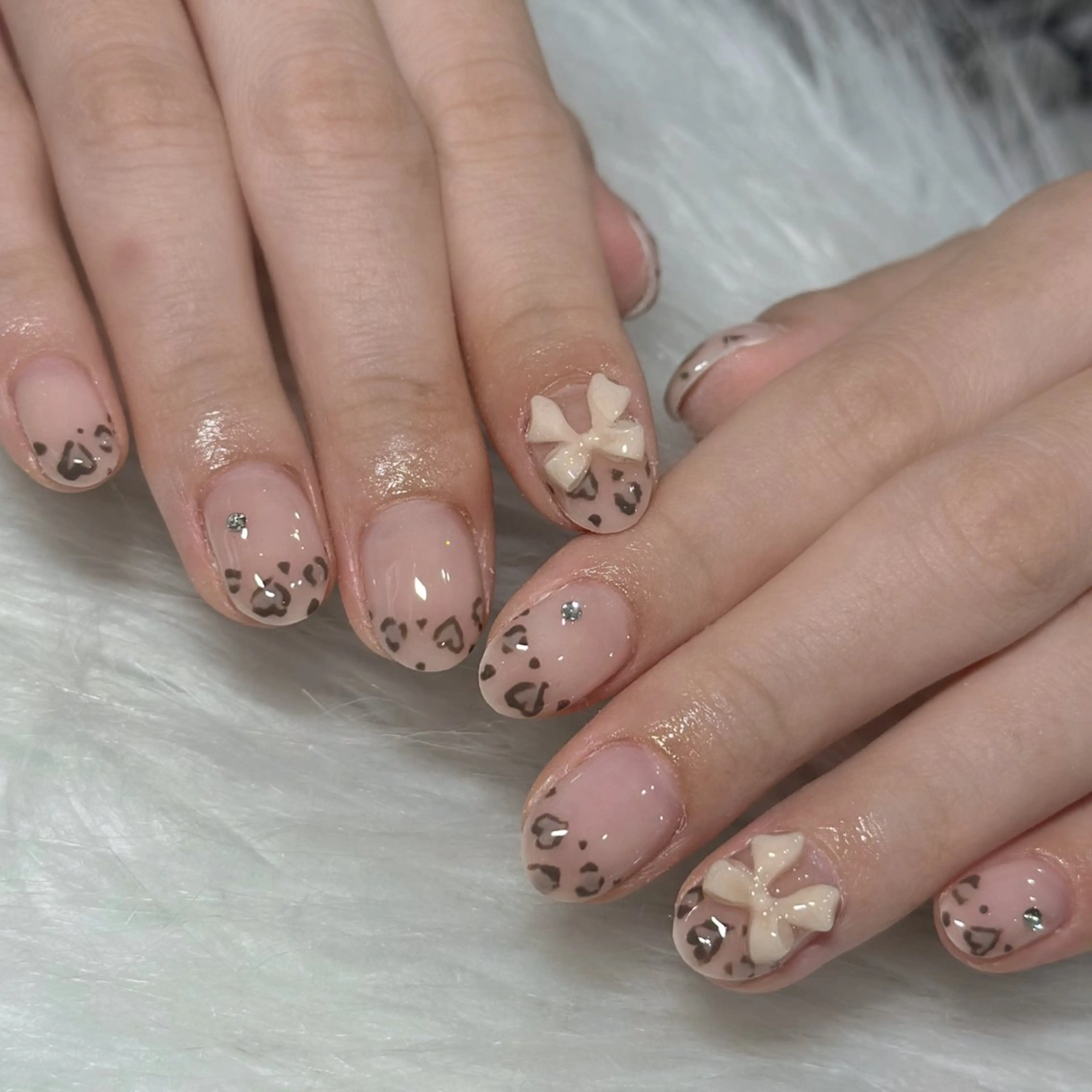 ネイル ハンドネイル フットネイル LAVISH nanamiのネイルデザイン