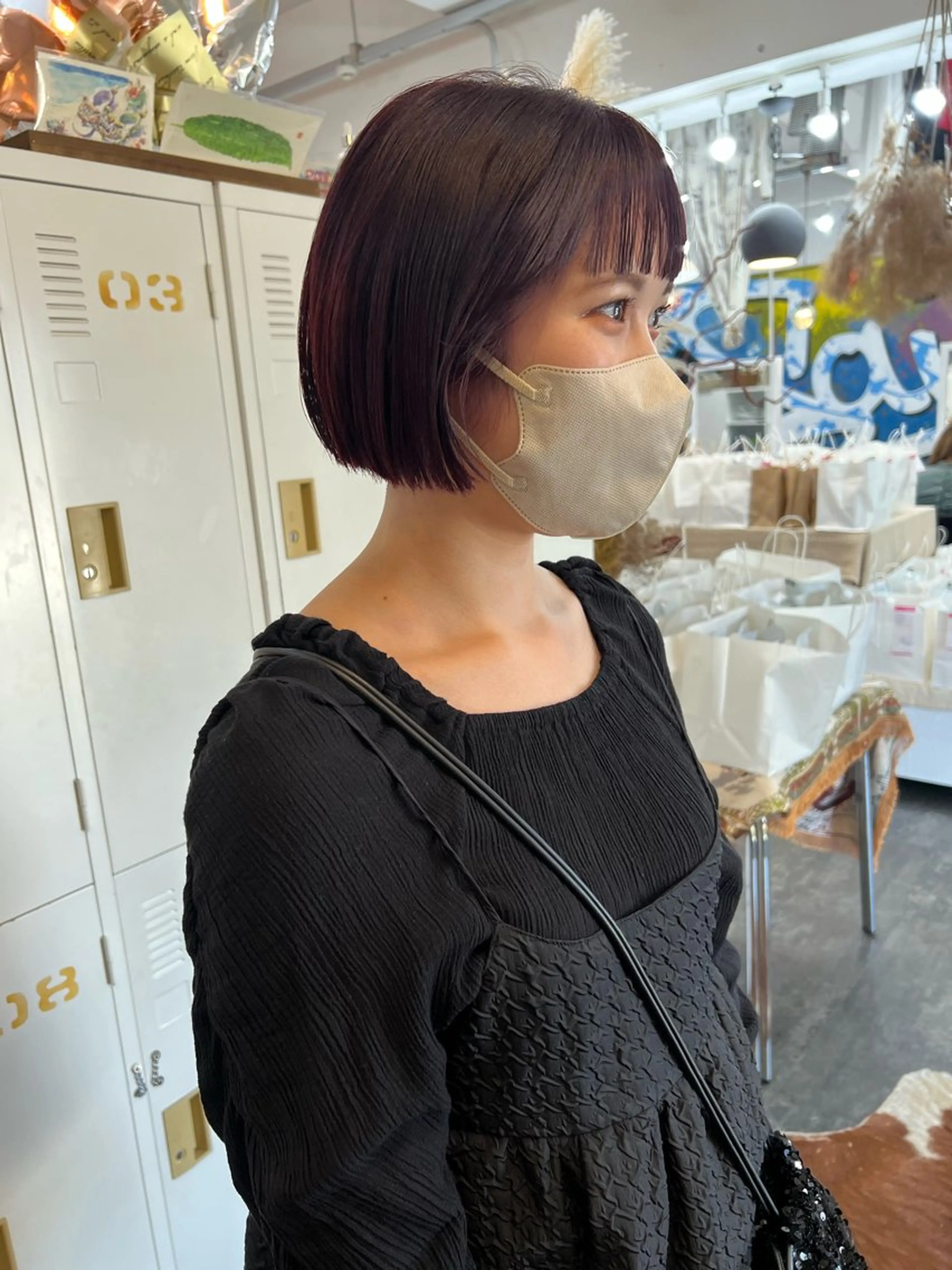 ミディアム カラー レッドカラー ボブ LOMARLIE JURIAのヘアスタイル