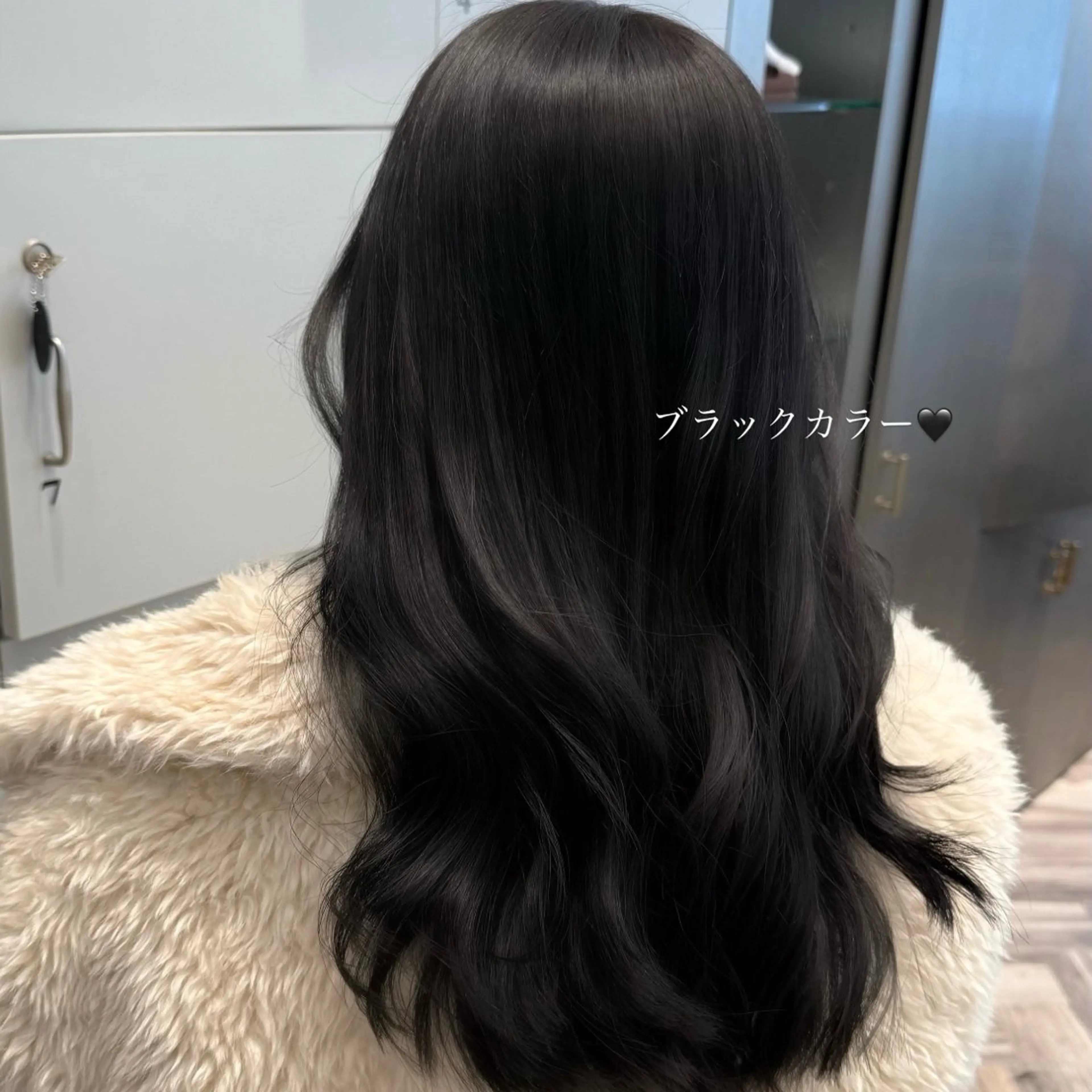 カラー 鈴木 美香のヘアスタイル