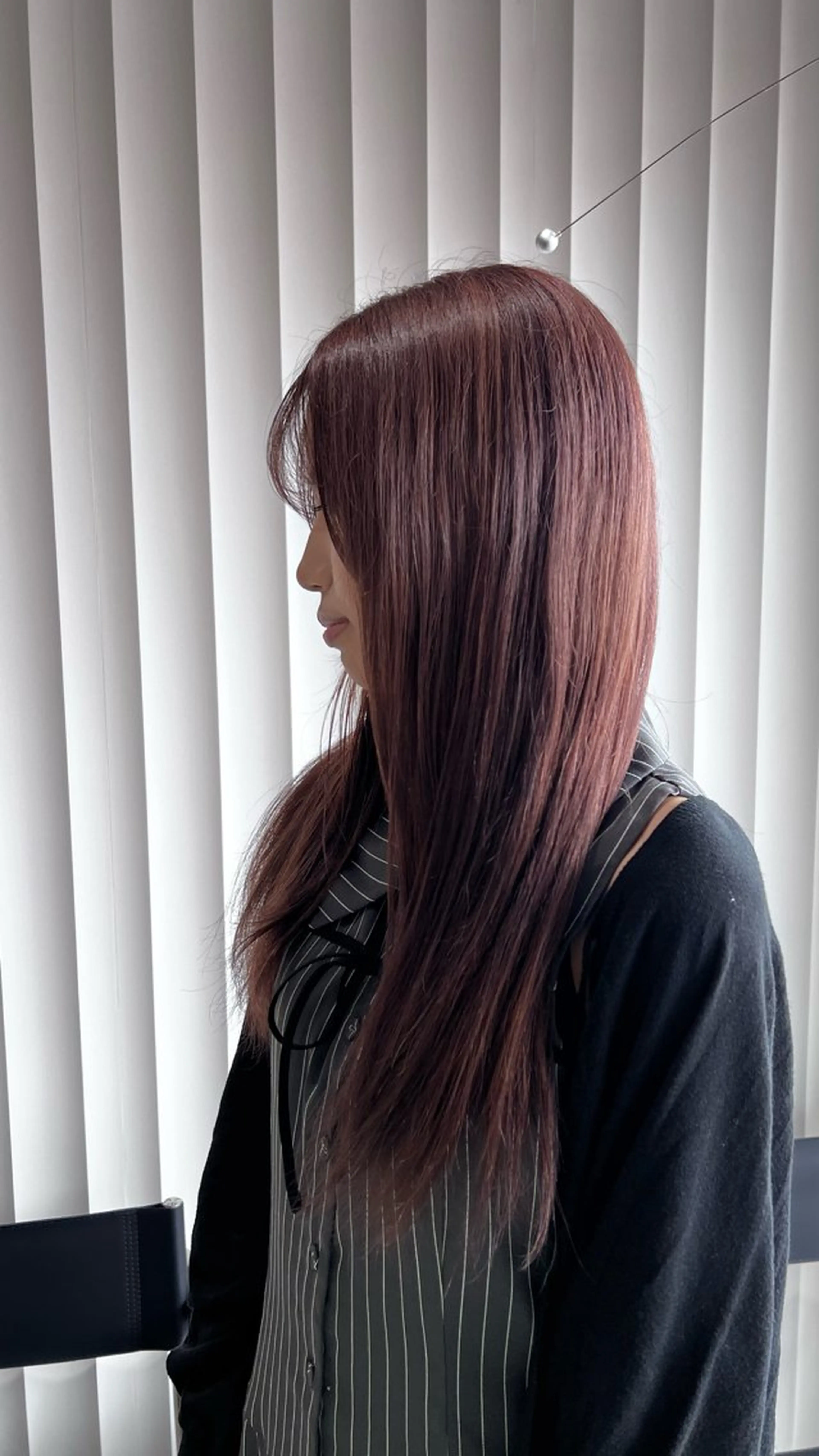 ロング カラー ブリーチ ブラウンカラー ラベンダーカラー ヘアカラー 山本 麗のヘアスタイル