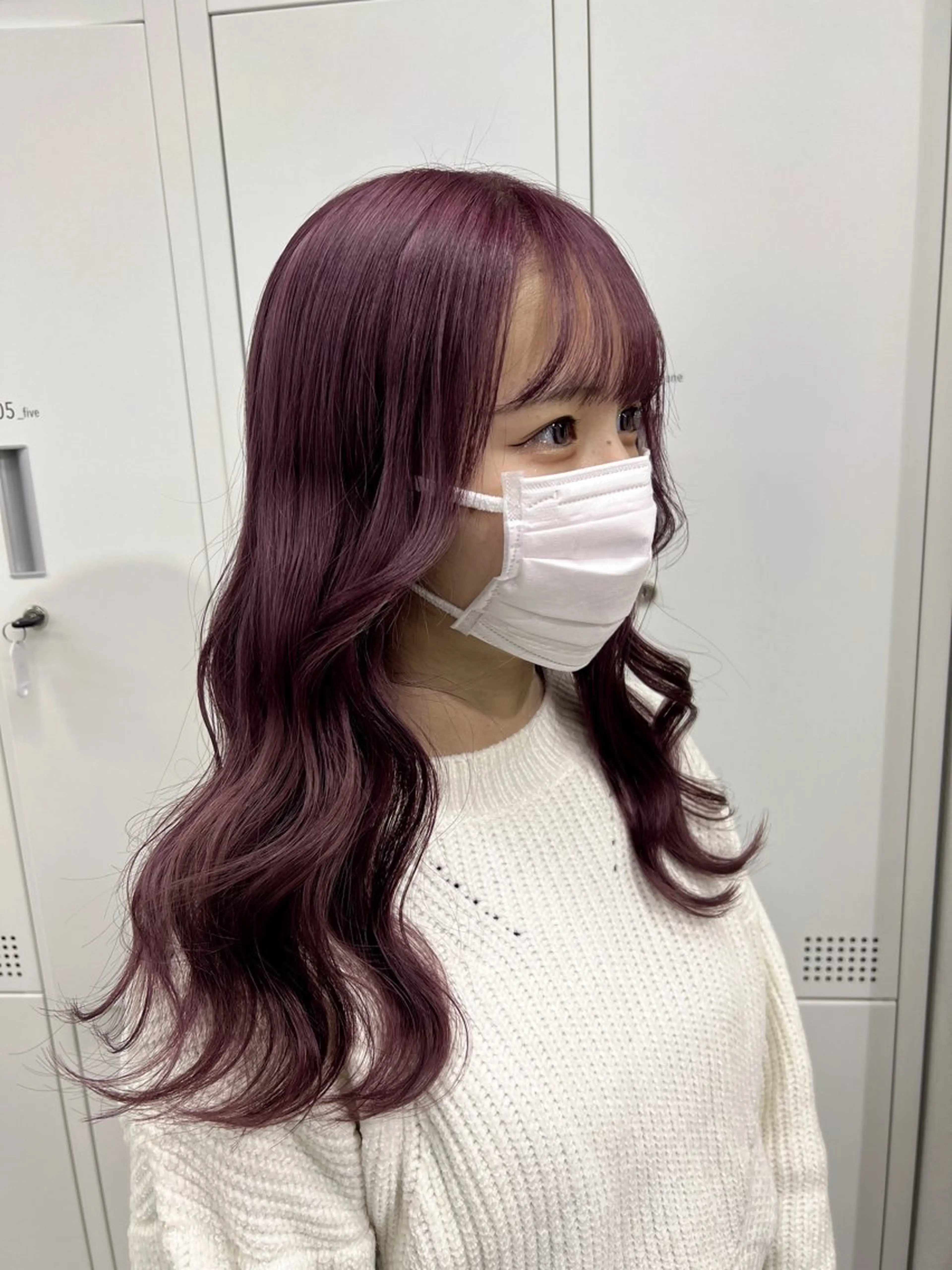 セミロング ヘアカラー maya レイヤーカットのヘアスタイル