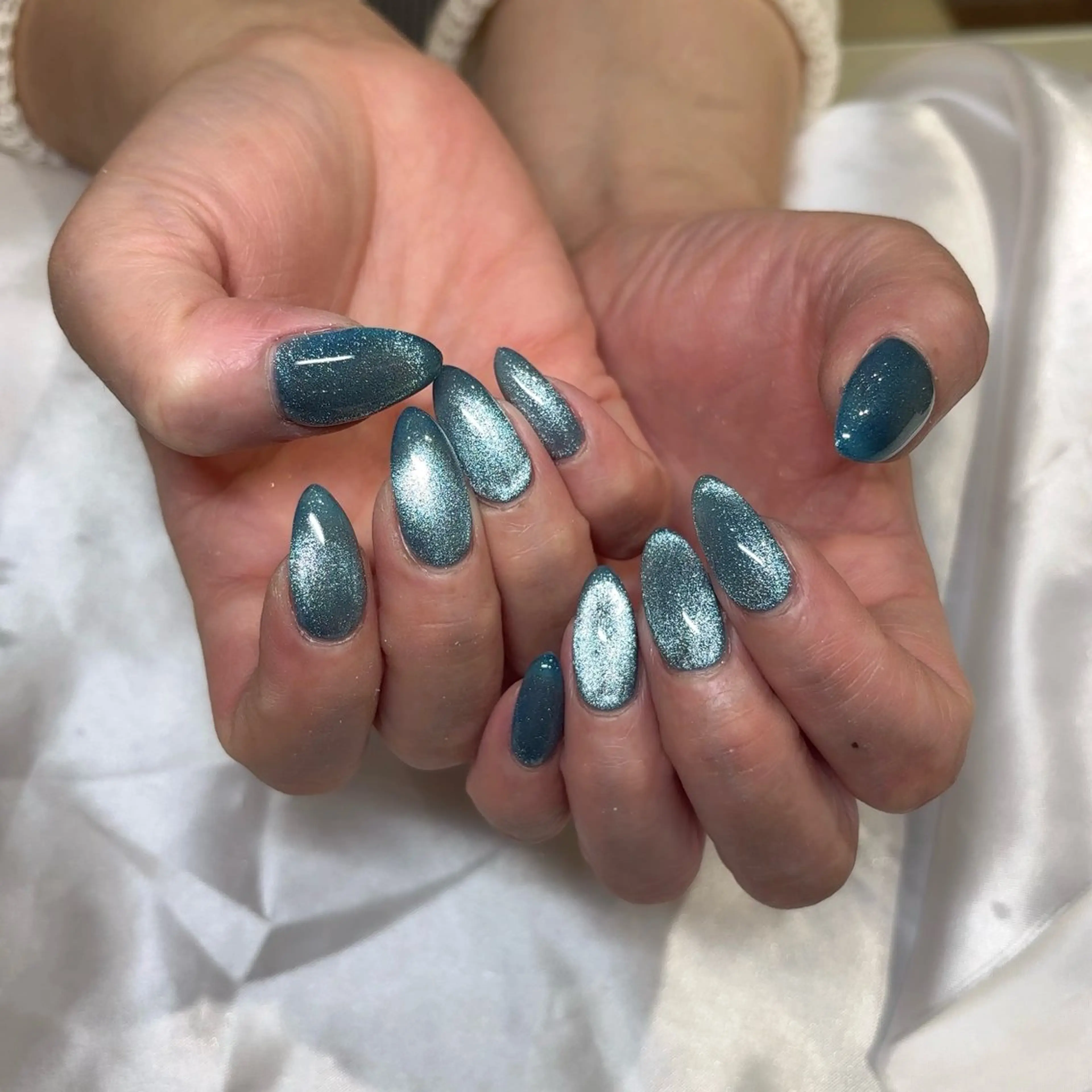 ネイル アートネイル ジェルネイル マグネットネイル パラジェル シンプルネイル Misaki Aries心斎橋店のネイルデザイン