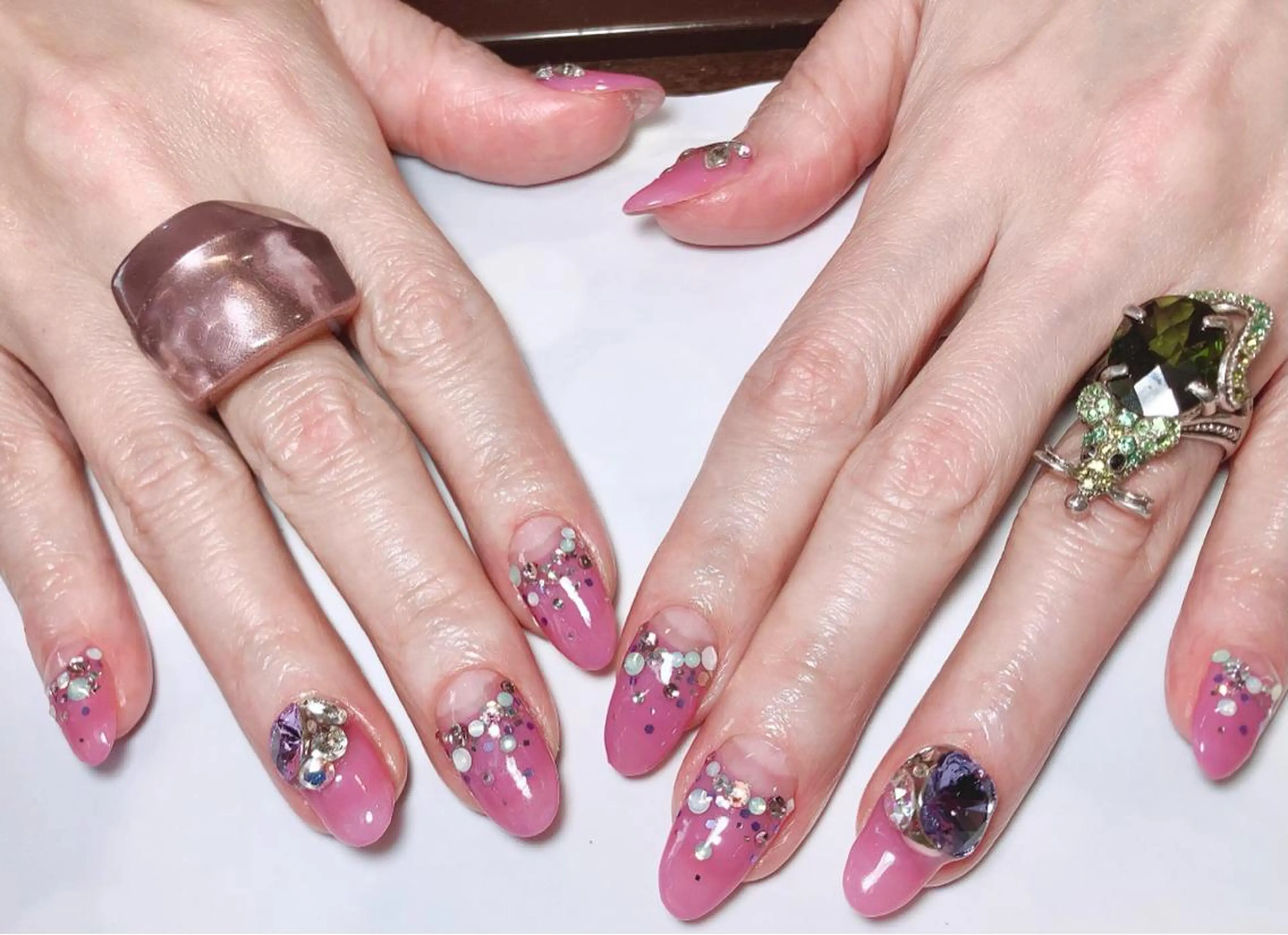 ネイル Spiky とうげ ふうかのネイルデザイン