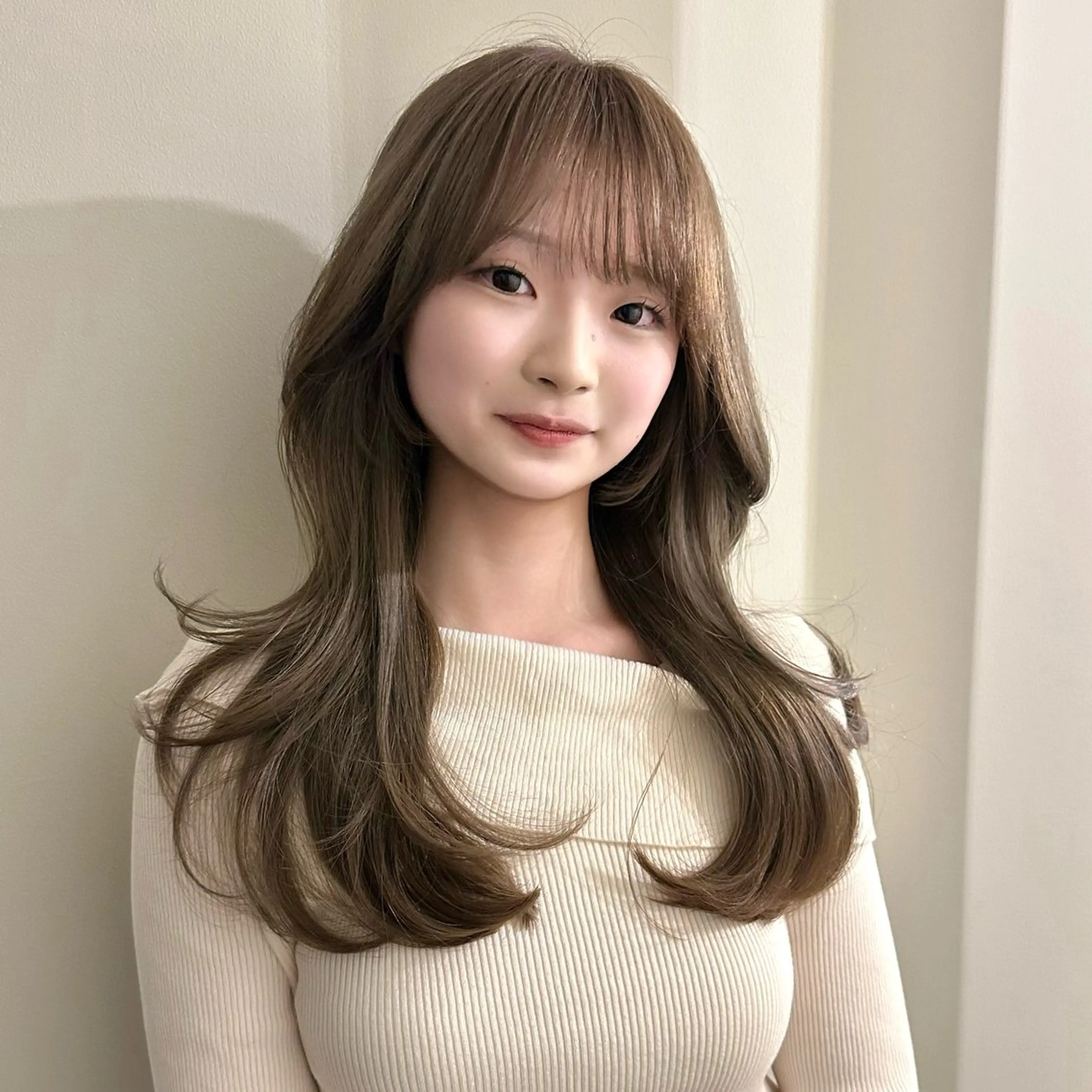 ロング 🌹ハッシュカット、 レイヤー韓国ヘア🌹のヘアスタイル