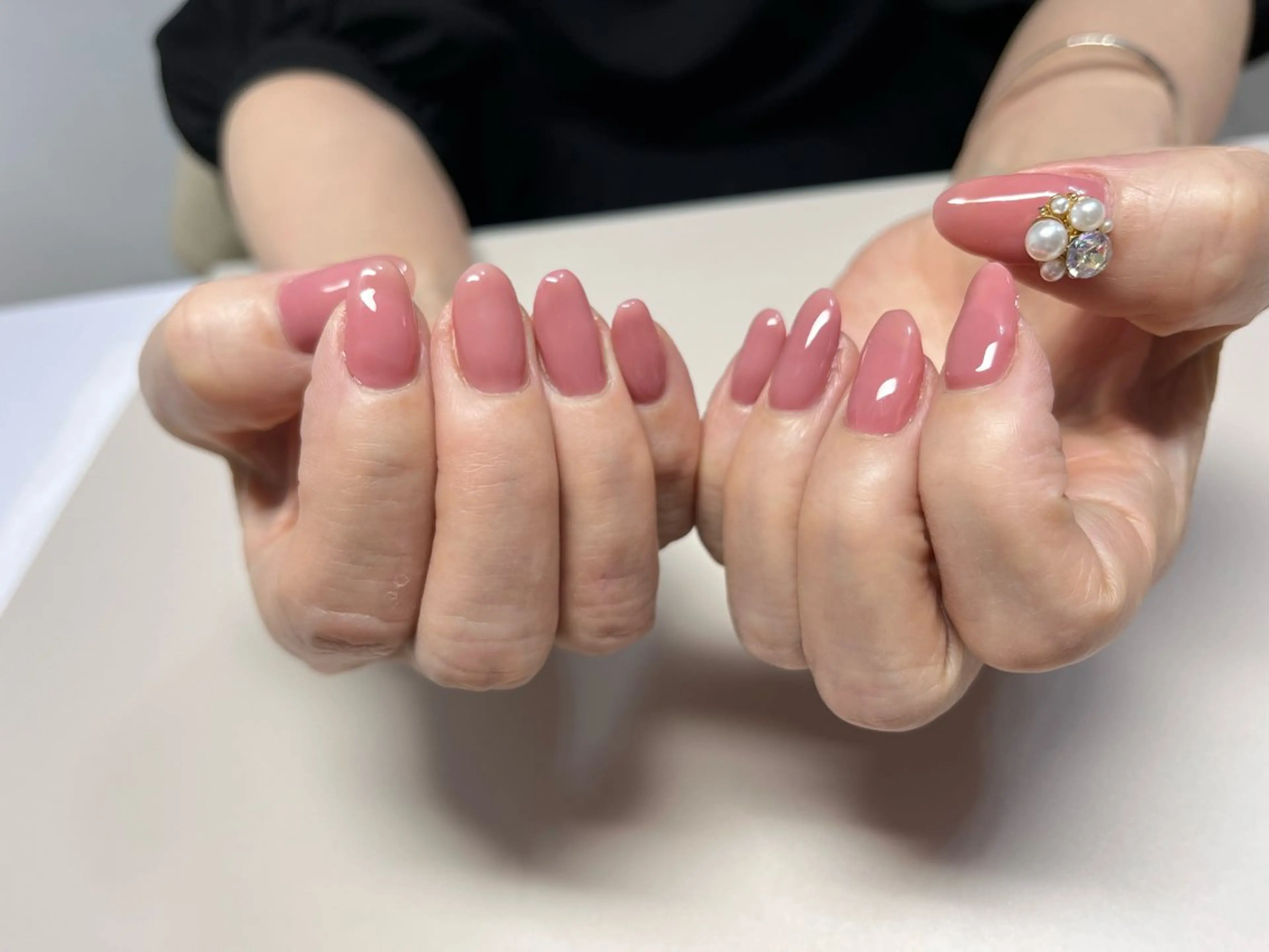 ネイル ワンカラーネイル ハンドネイル Luxy YUKIのネイルデザイン