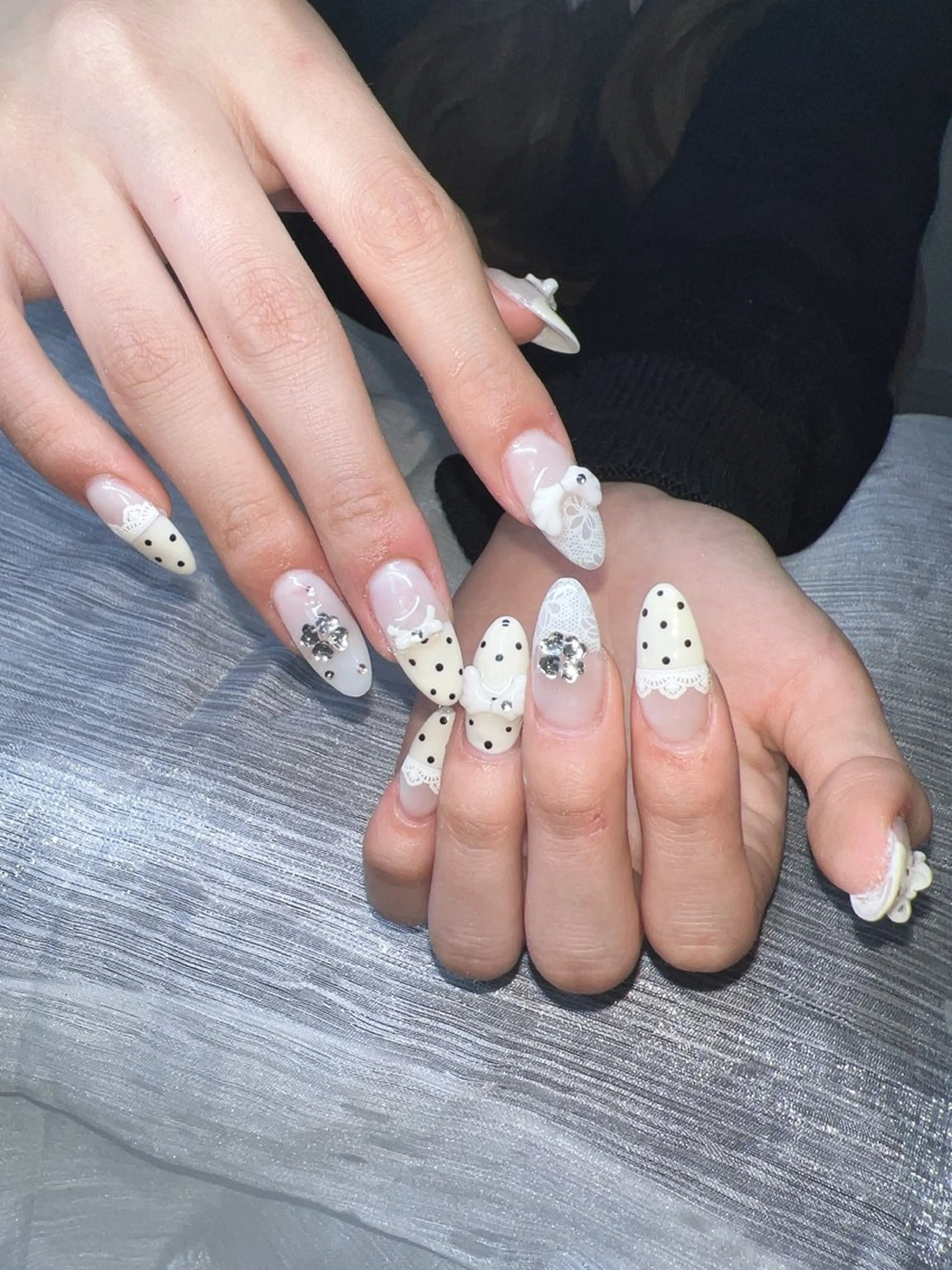 ネイル オーロラネイル チークネイル 長さ出し フットネイル フレンチネイル Lee Nailsのネイルデザイン