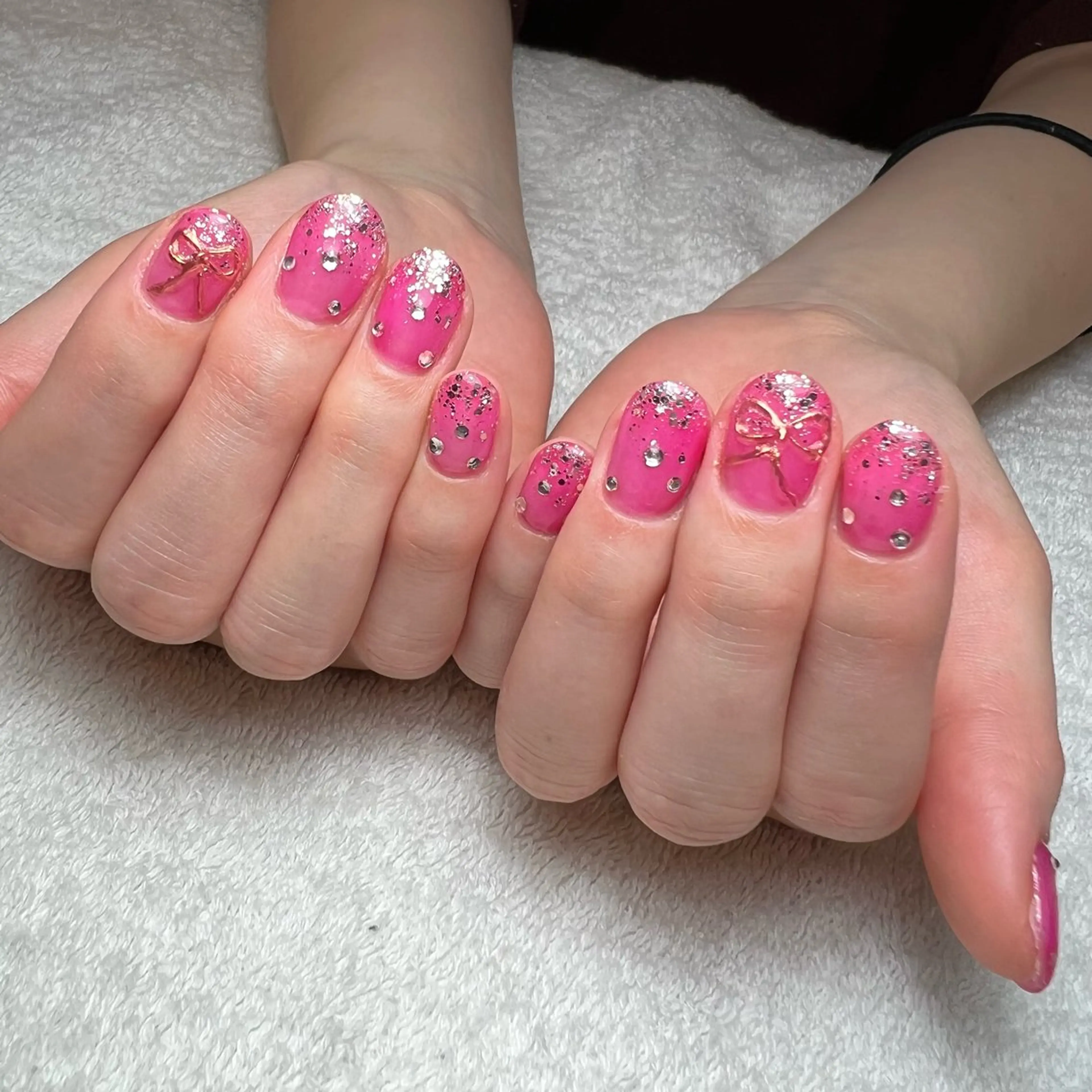 ネイル キラキラネイル ピンク リボン ハンドネイル COCO +のエステ・リラクイメージ
