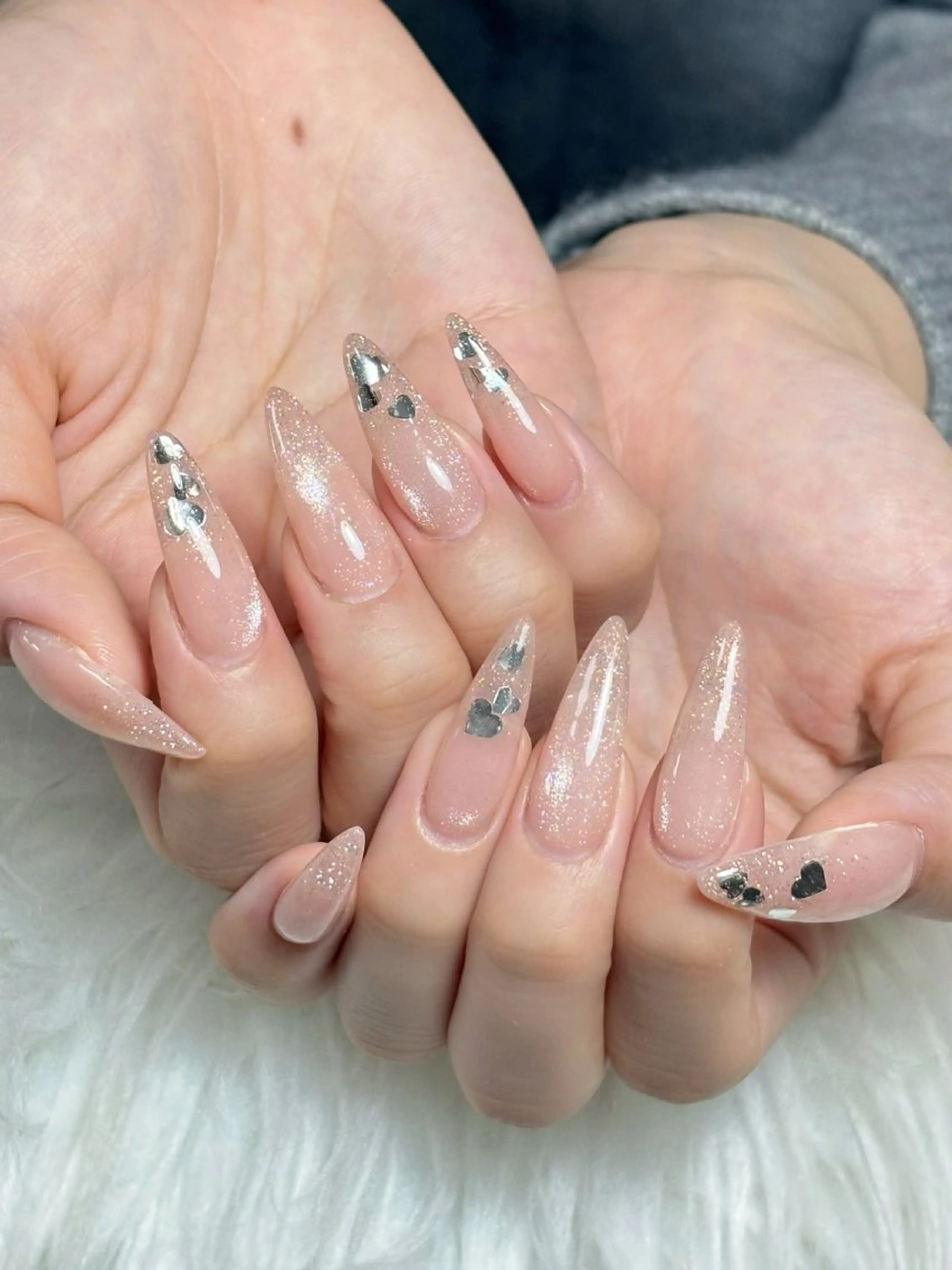 ネイル オーロラネイル ボルドー ブラウン 氷ネイル・うるうるネイル キラキラネイル ハンドネイル Julli NailStudioのネイルデザイン