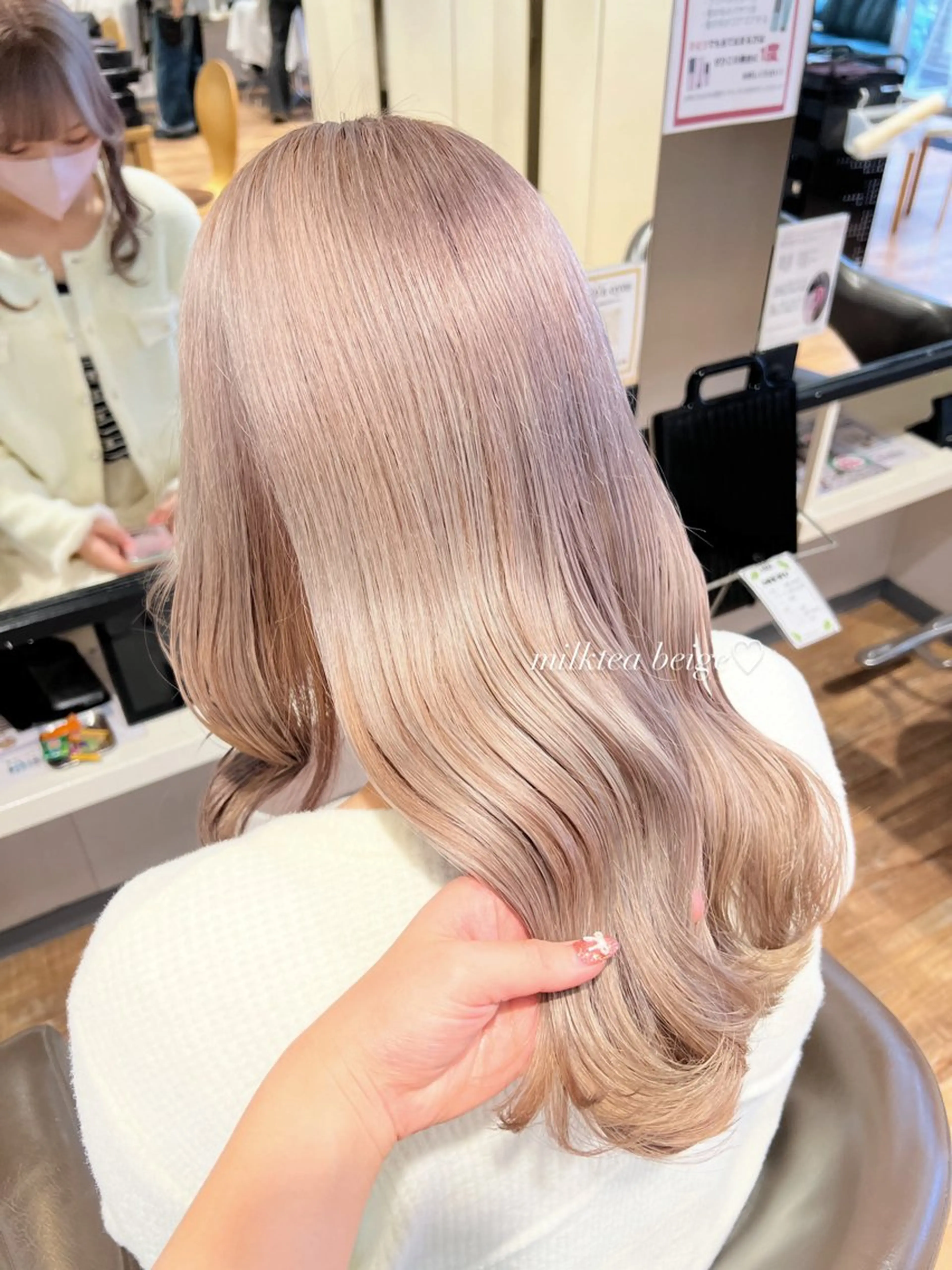 カラー ベージュカラー ブリーチ ミルクティーベージュ ヘアカラー トリートメント インナーカラー♡ Nanakoのヘアスタイル