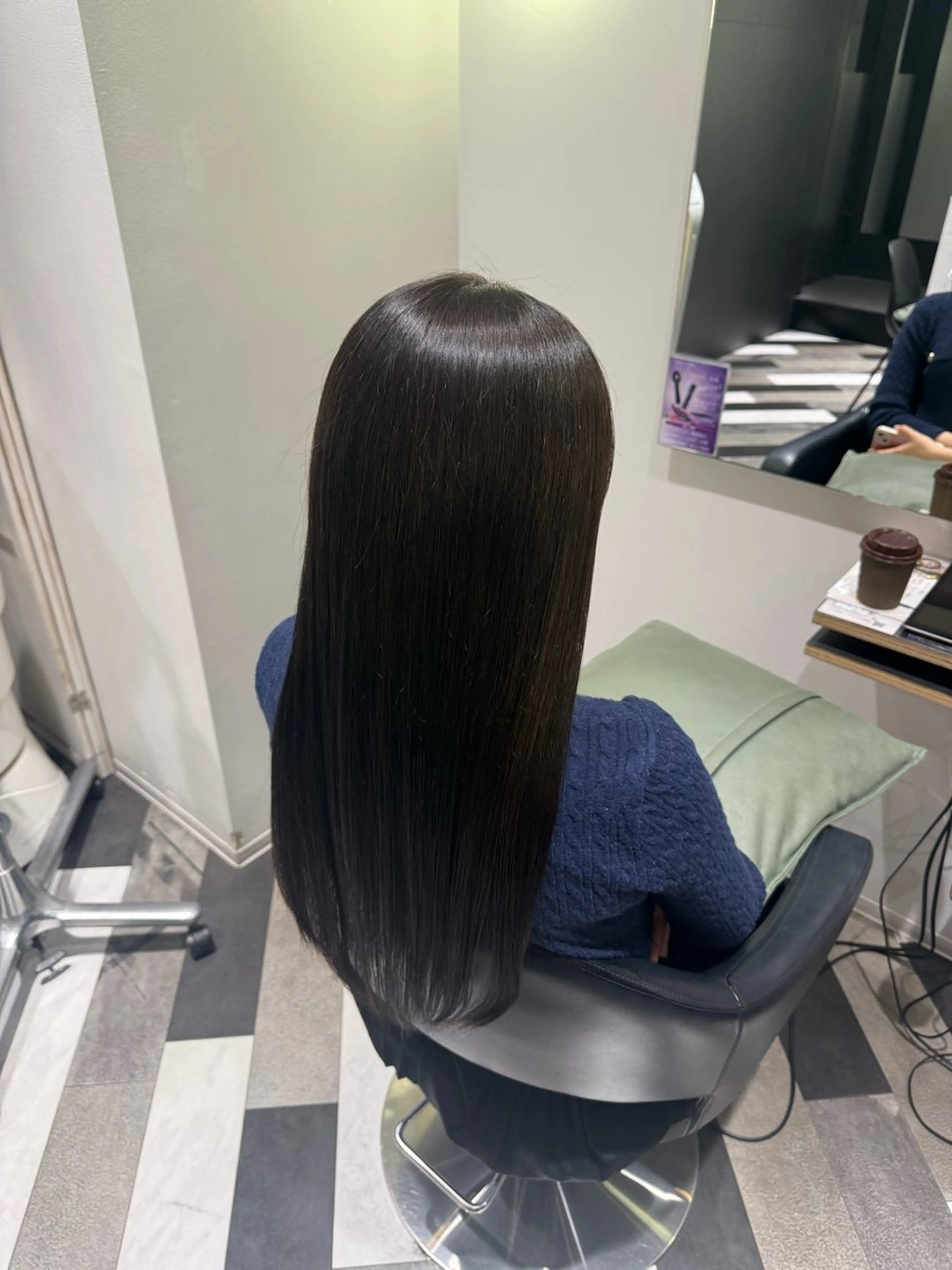 ロング カラー グレージュ ヘアカラー 山口 愛華のヘアスタイル