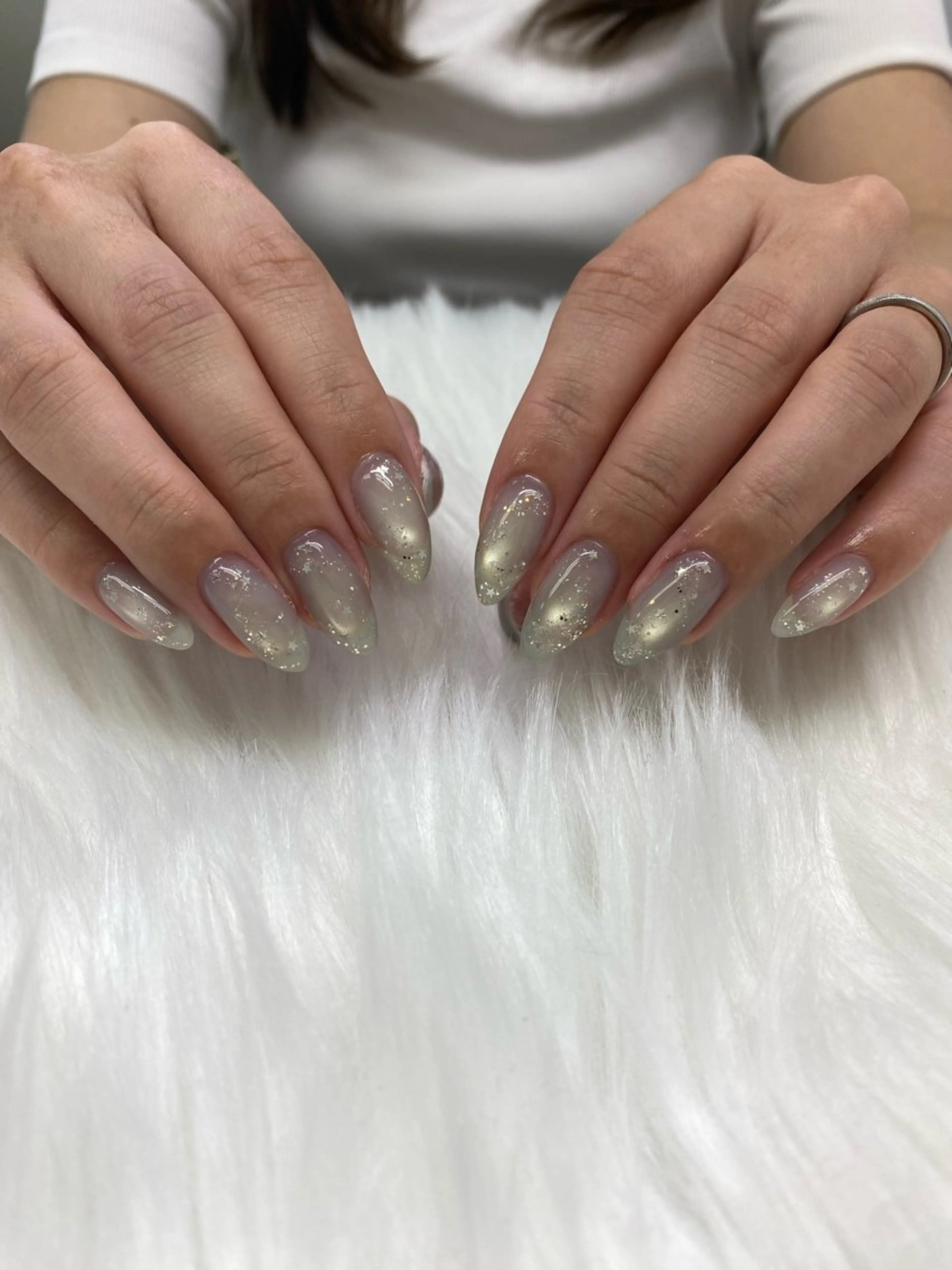 ネイル キラキラネイル 韓国ネイル マグネットネイル シンプルネイル ワンホンネイル ハンドネイル nailsalon enjuのネイルデザイン