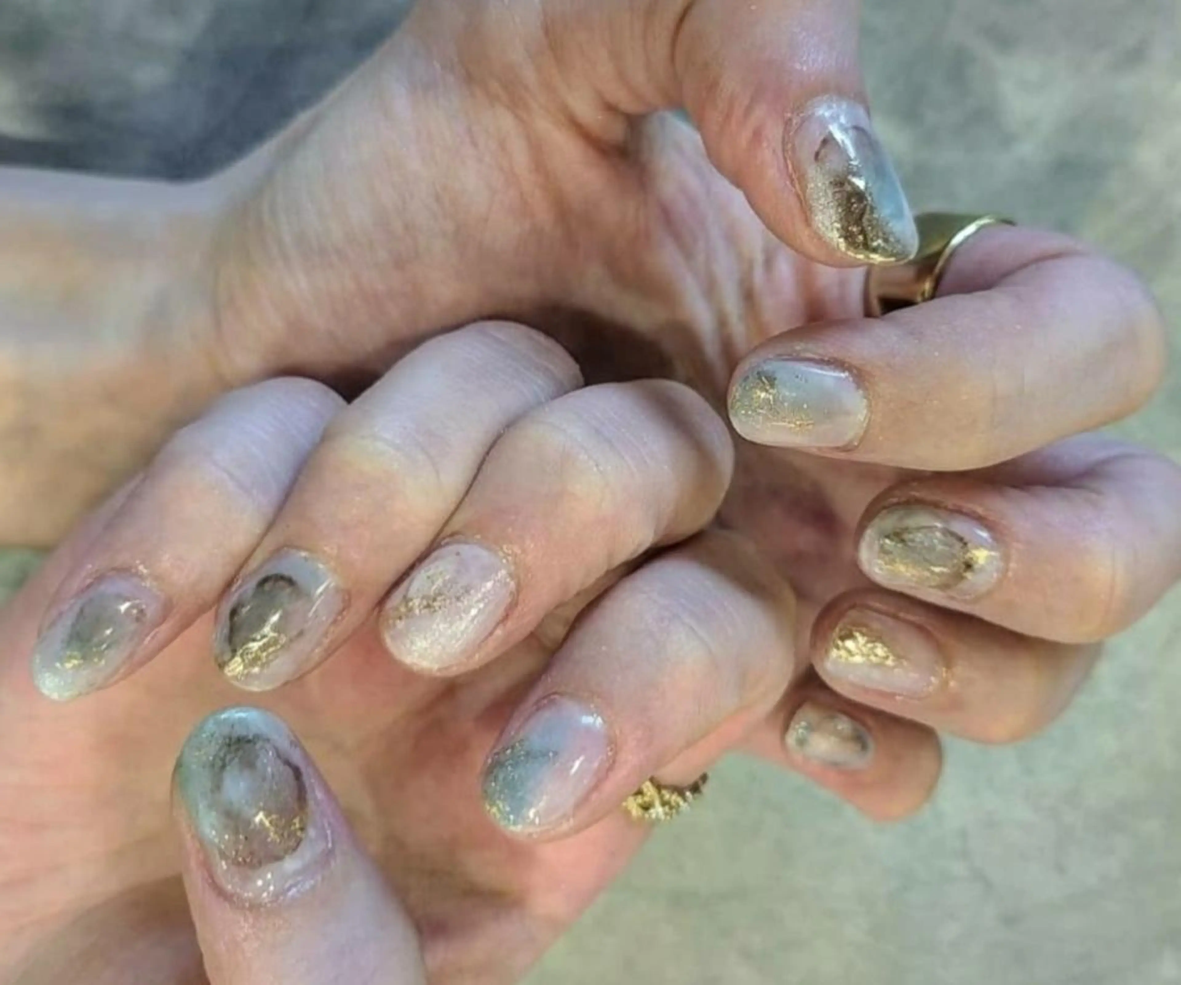 ネイル ニュアンスネイル 夏ネイル 関口 友菜のヘアスタイル